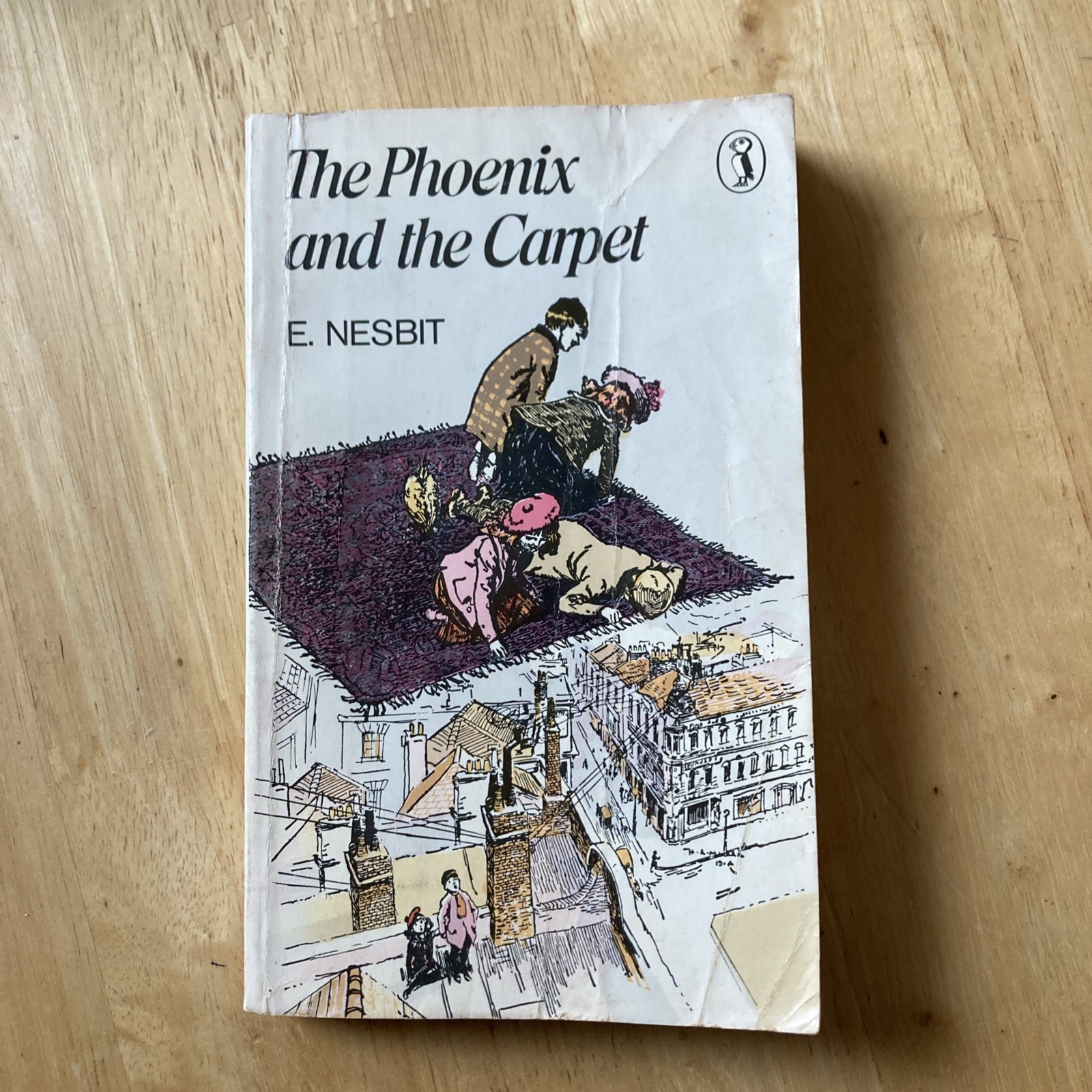 The Phoenix and the Carpet E. Nesbit. Vintage Puffin Book Reprint 1974