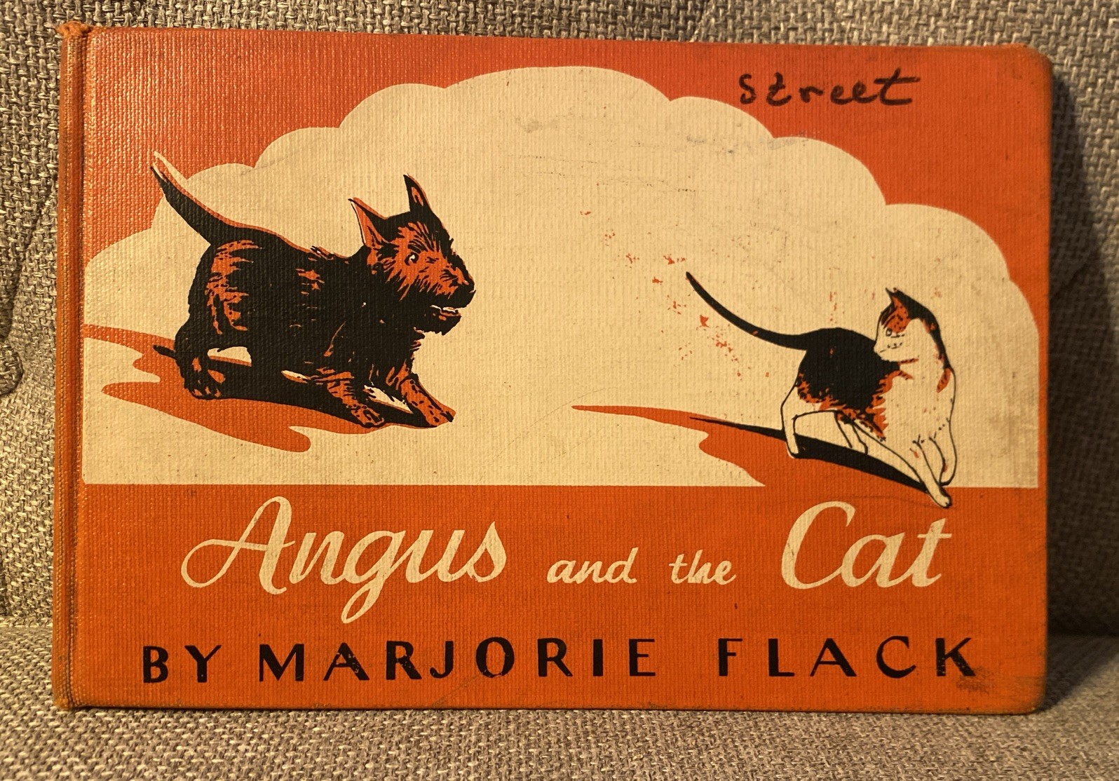 1933 MARJORIE FLACK „ANGUS AND THE CAT“ 1ST ED ILLUSTRATED HB BOOK Library Ed