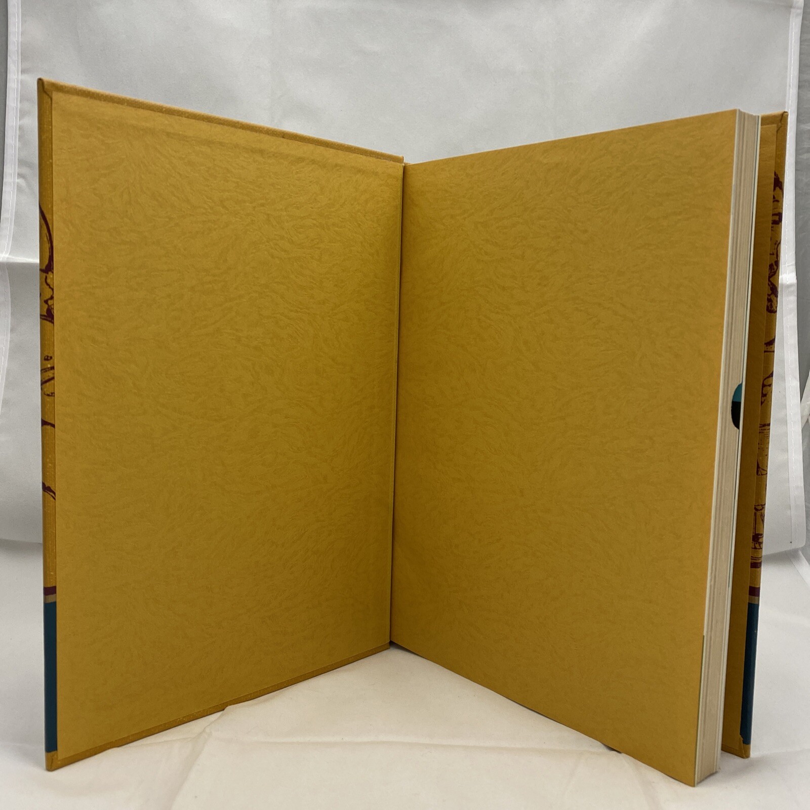 Comptons Encyclopedia and Fact Index 1972 Volume 7 Book E-Eye pages 1-370