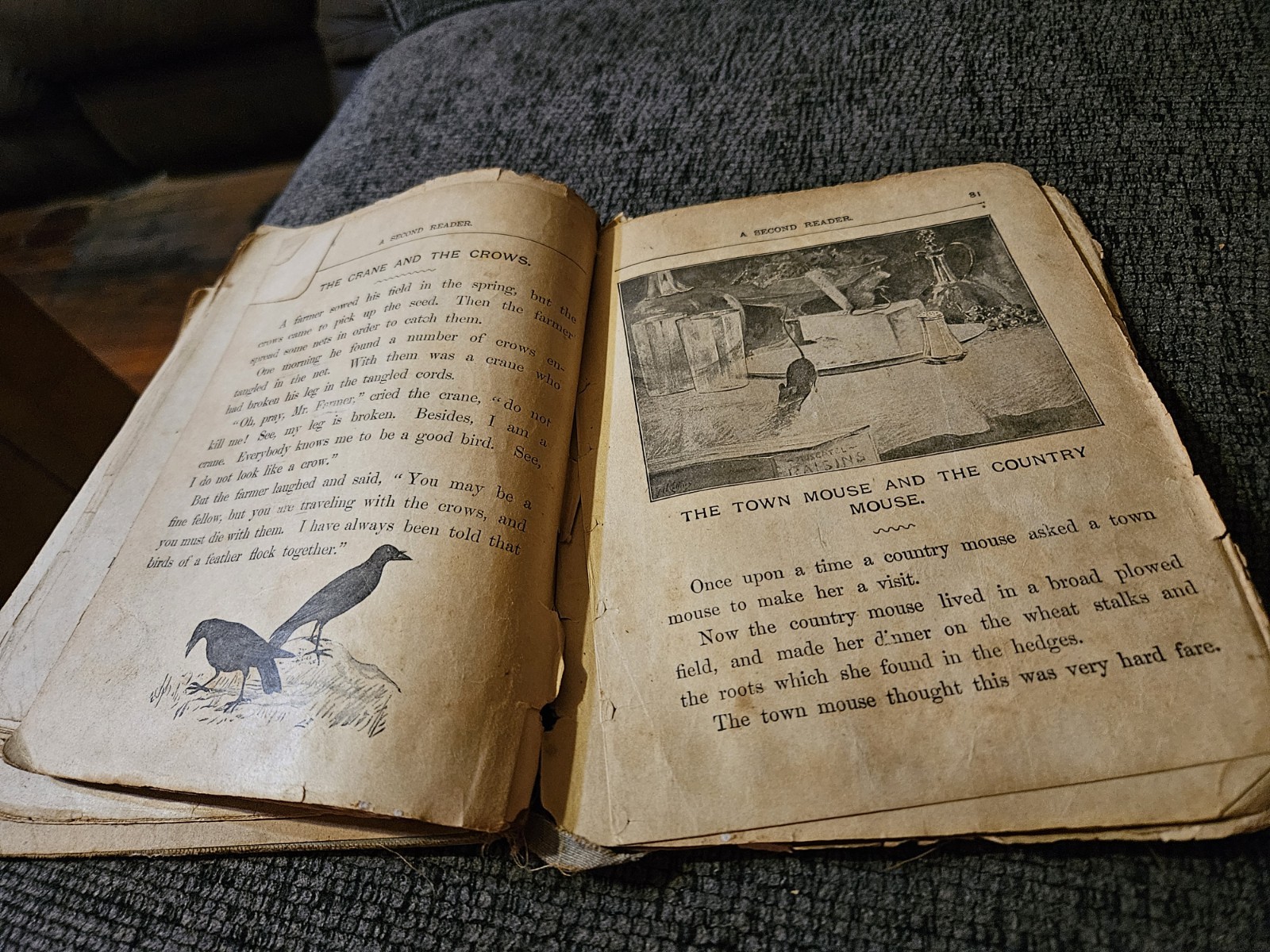 1930’s A Second Reader Chicken Little The Three Bears Town Mouse Country Mouse