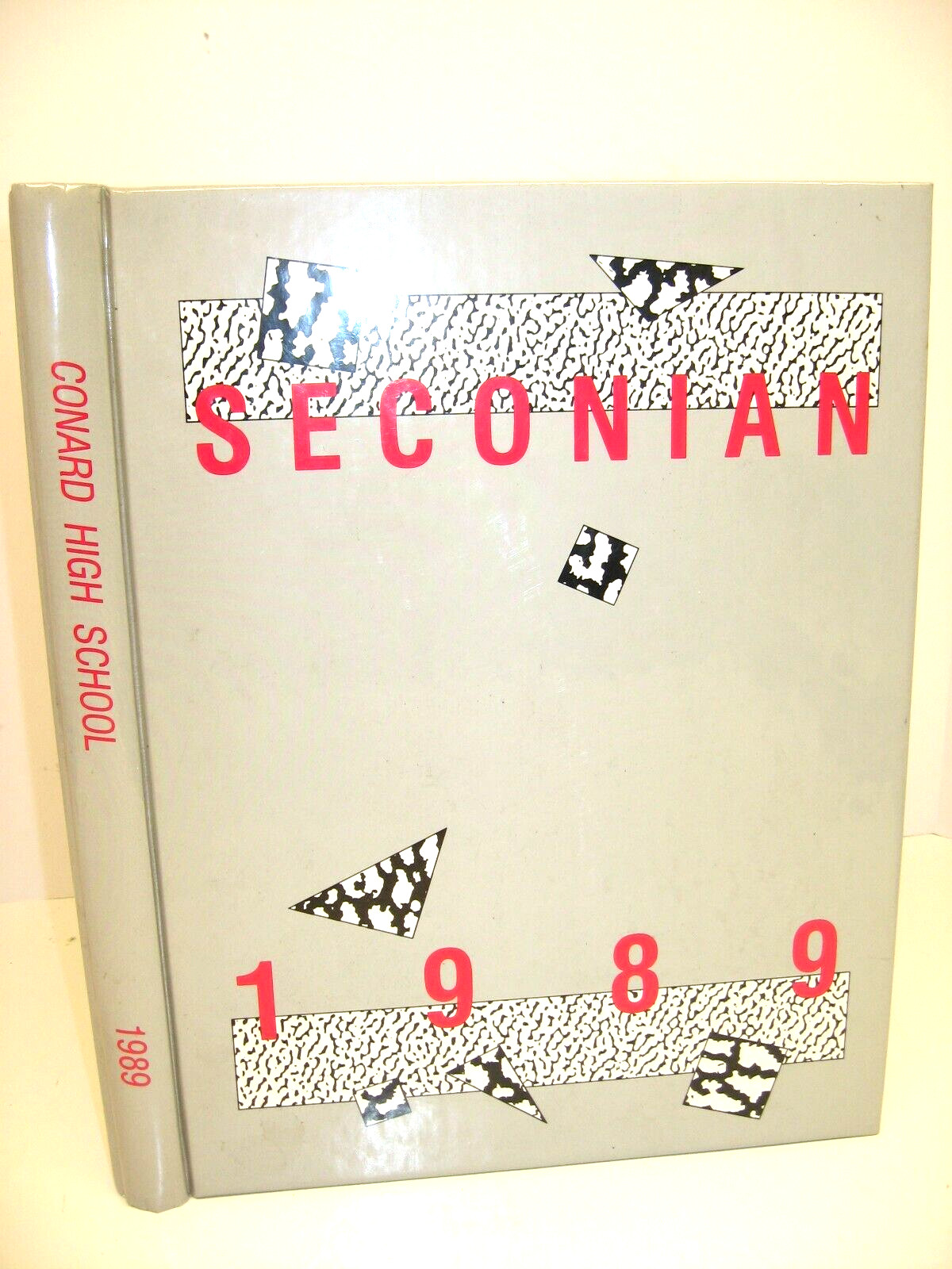 1989 Seconian, Conard High School, West Hartford, Connecticut Yearbook