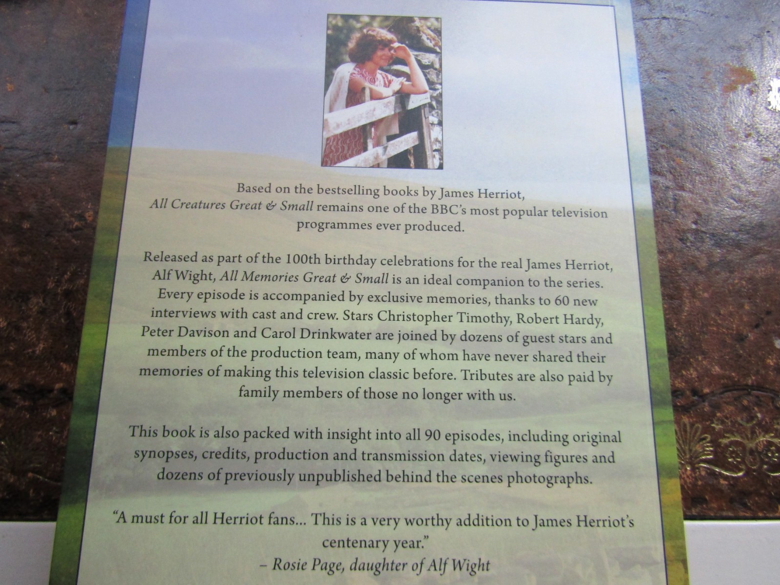 RARE FIRST PAPERBACK EDITION ALL MEMORIES GREAT & SMALL OLIVER CROCKER HERRIOT