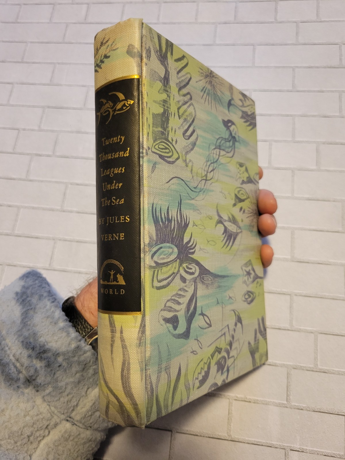 Antique 1946 TWENTY THOUSAND LEAUGES UNDER THE SEA novel by Jules Verne