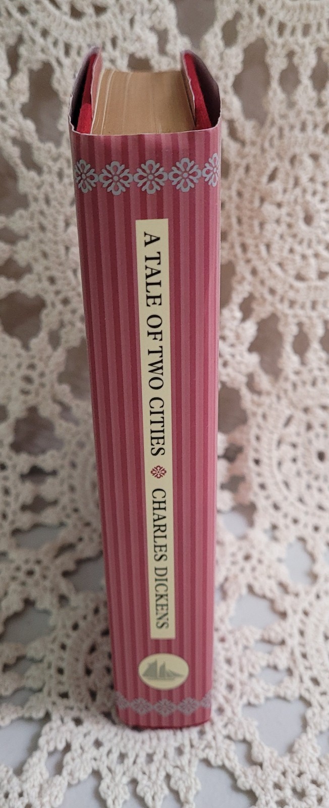 BARNES & NOBLE COLLECTORS LIBRARY COMPACT- A Tale of Two Cities