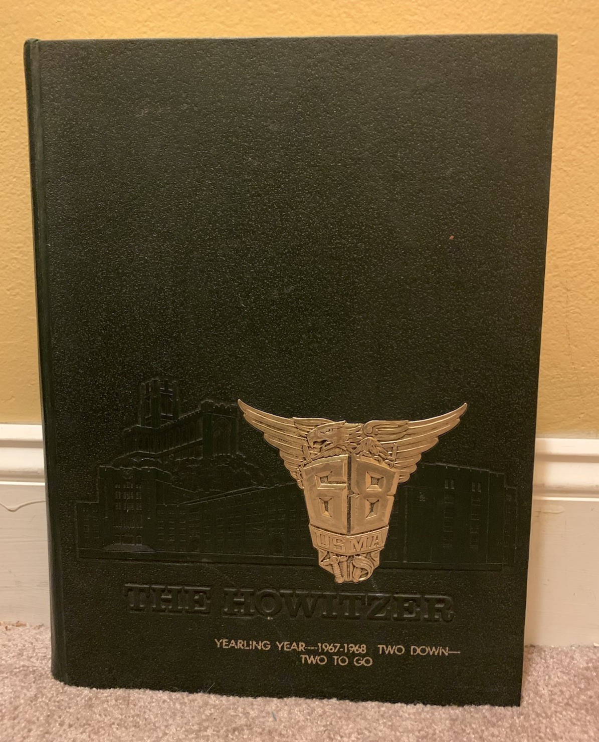 1968 THE HOWITZER WEST POINT U.S. MILITARY ACADEMY YEARBOOK VIETNAM WAR ERA BOOK