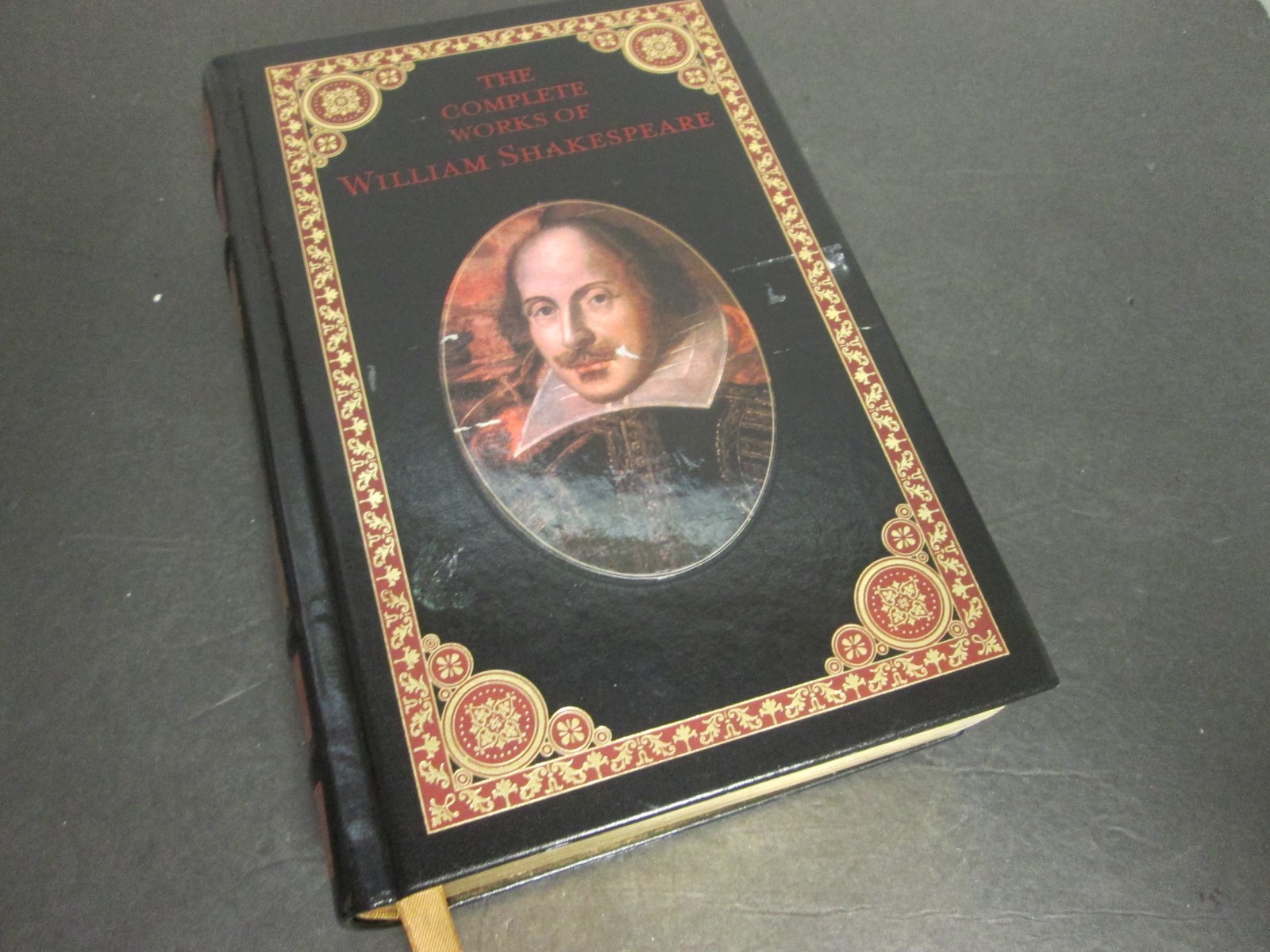 THE COMPLETE WORKS OF WILLIAM SHAKESPEARE – LEATHER BOUND BARNES AND NOBLE