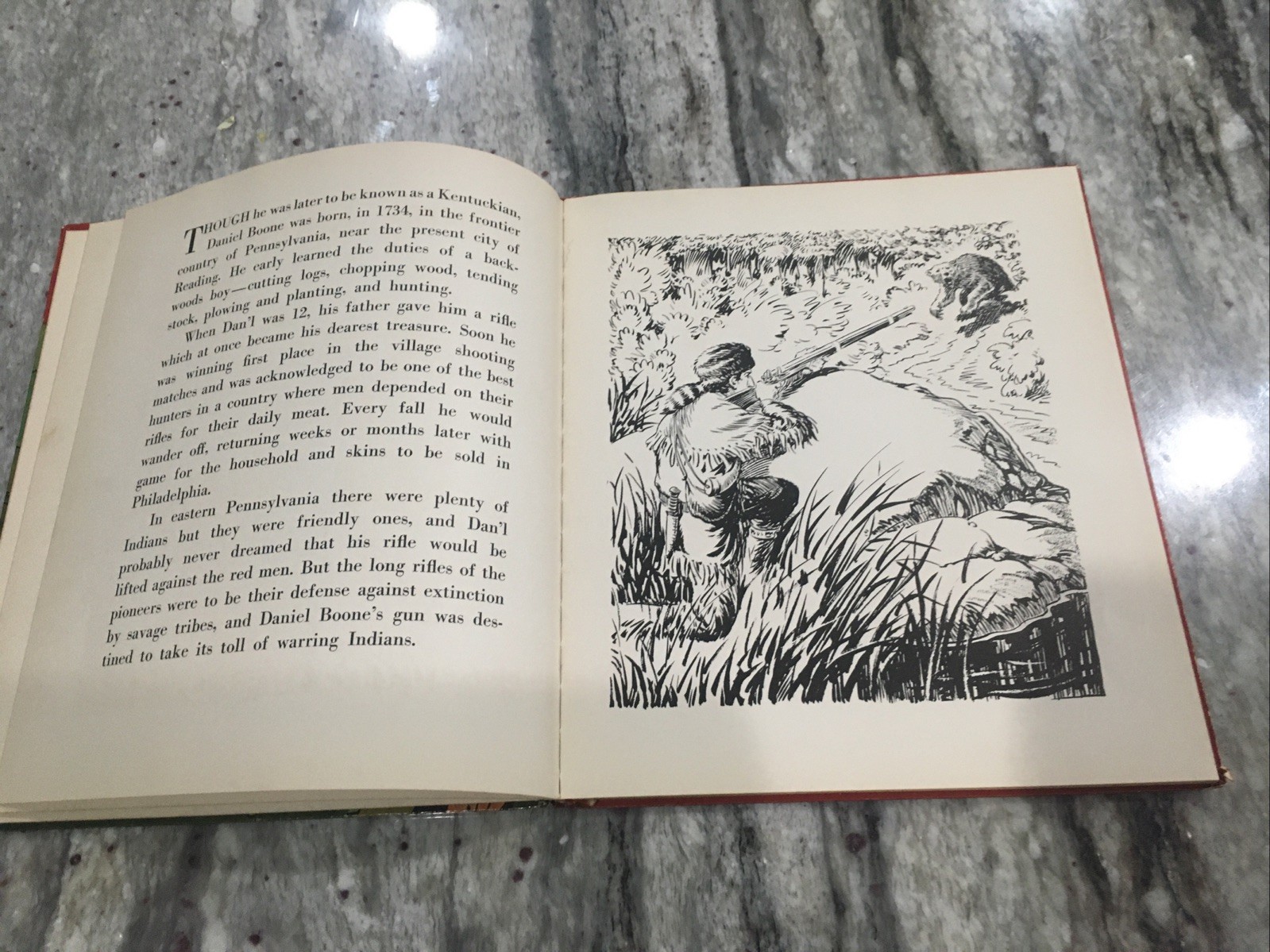 “ DANIEL BOONE” by Sanford Tousey – Hardback – RAND MCNALLY – 1939 – EXC