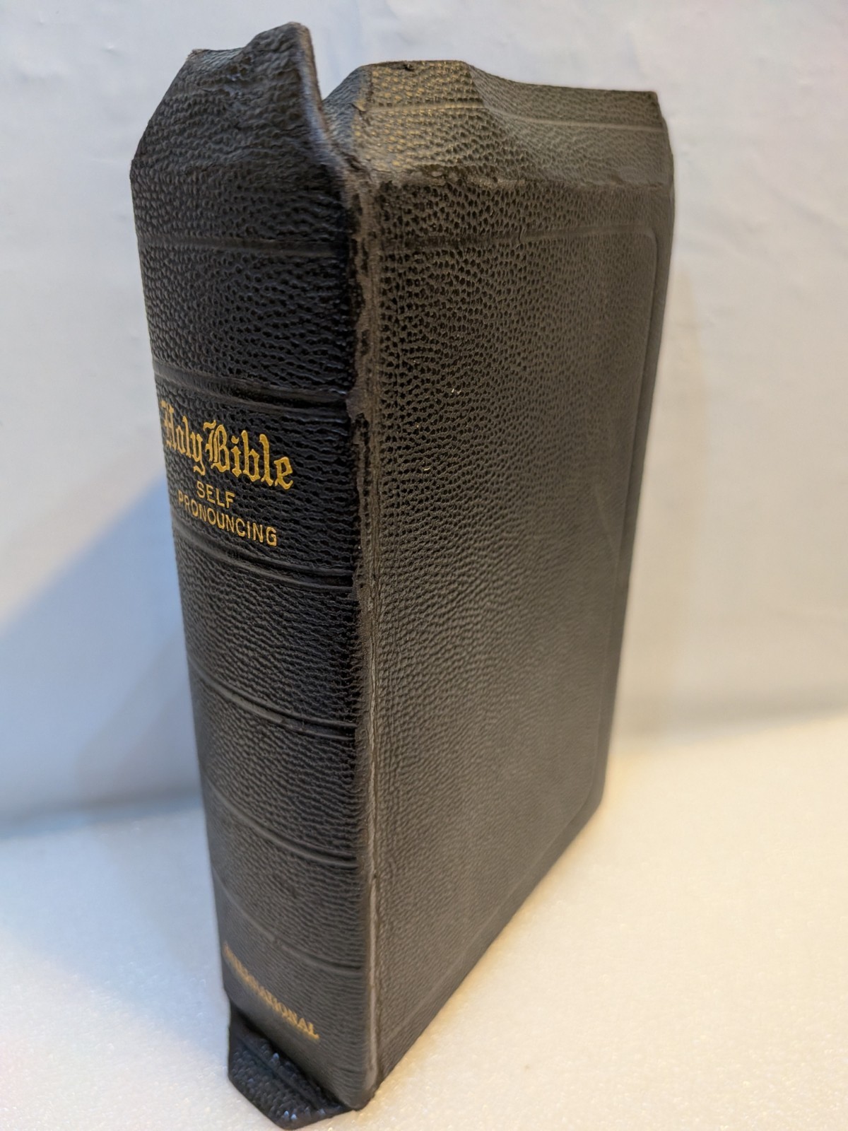 Holy Bible KJV John C. Winston Co. International Self Pronouncing Vintage