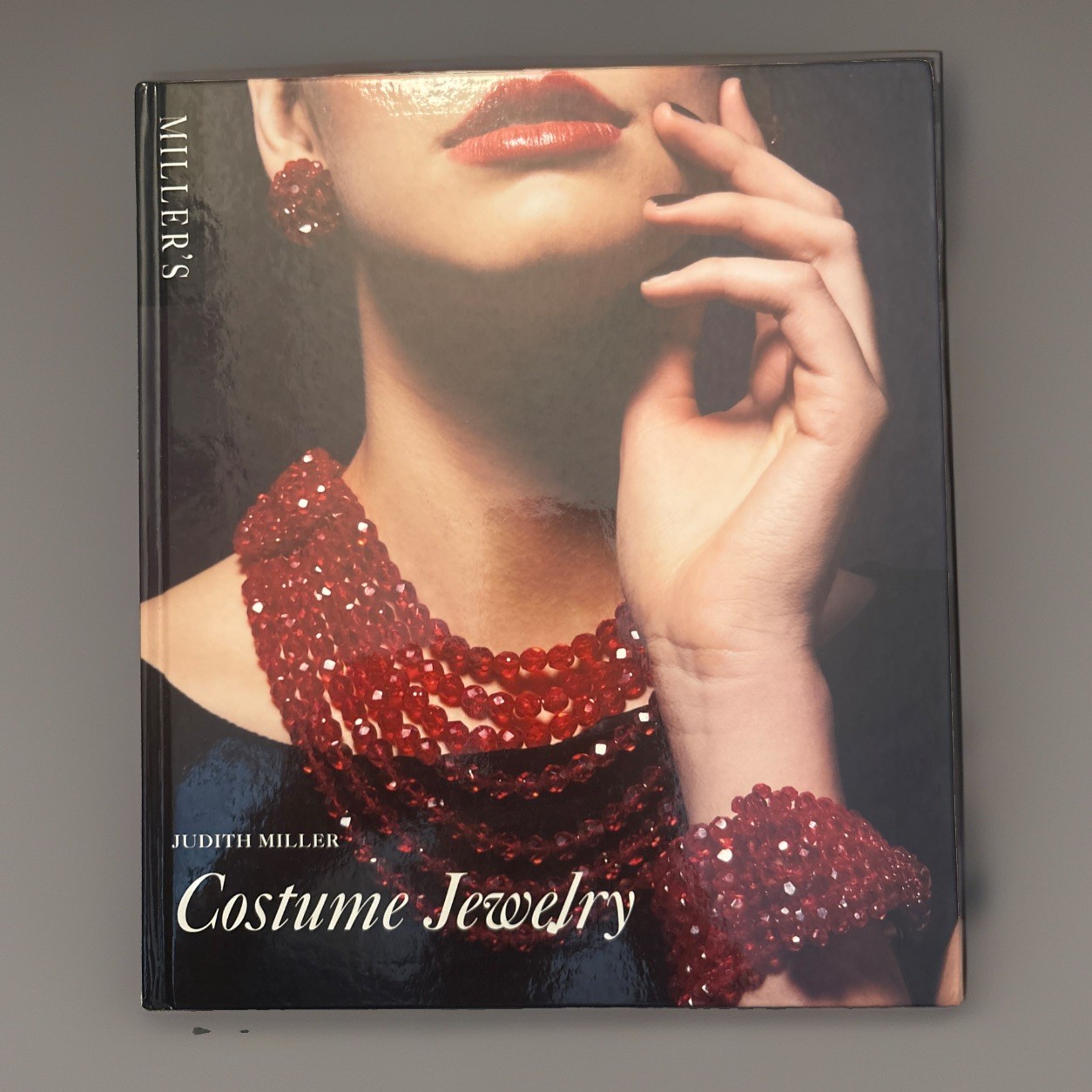Miller’s Costume Jewelry by Judith Miller (2010, Hardcover) NEW