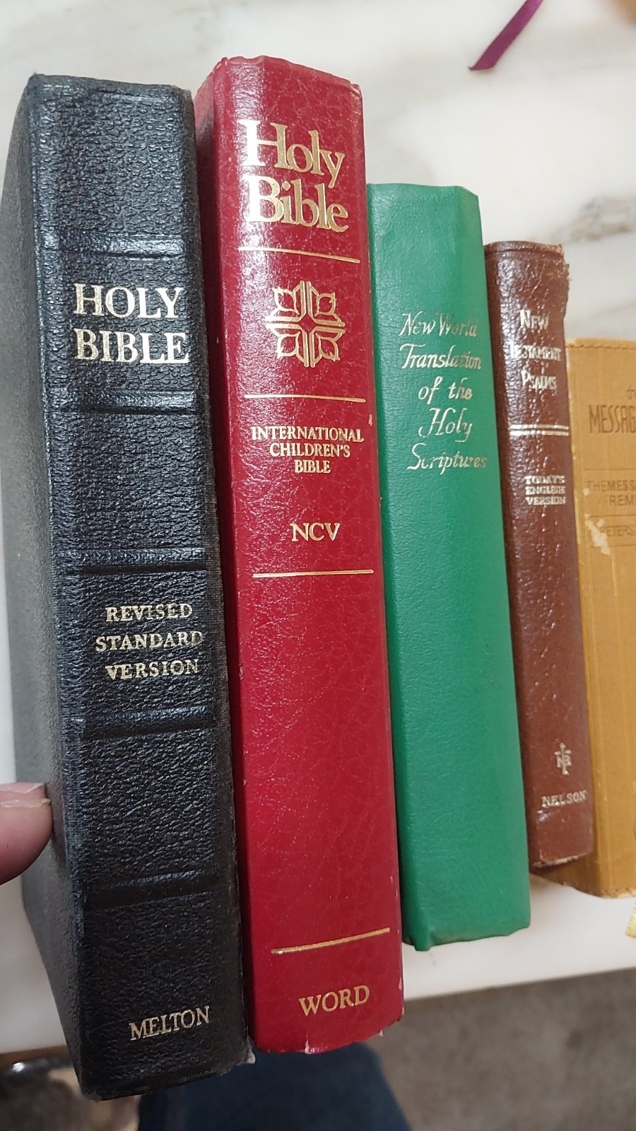 THE HOLY BIBLE Lot of 7 Different Versions RSV NCV NWT TEV