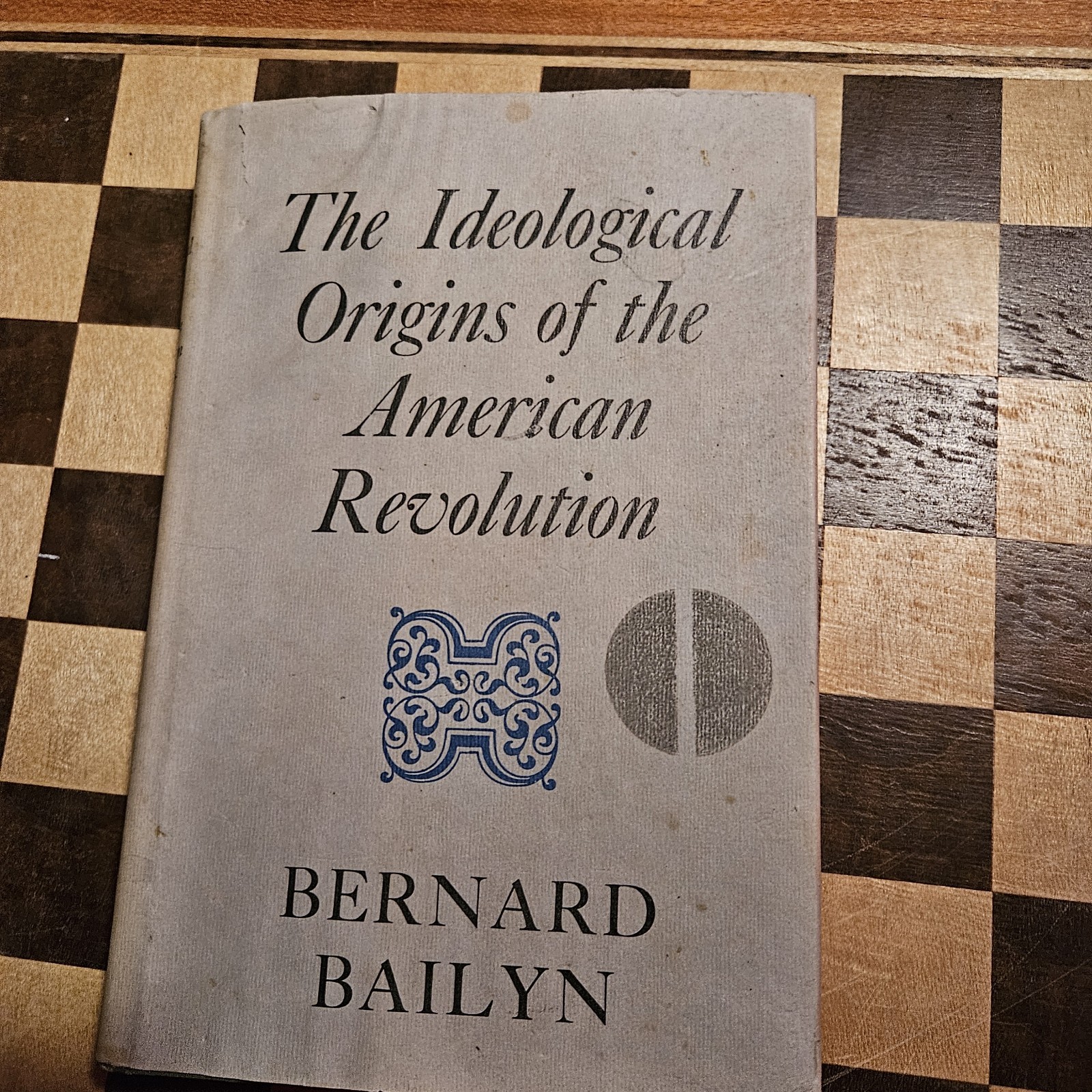 Vintage Book „The Ideological Origins of the American Revolution“ by Bailyn 3rd