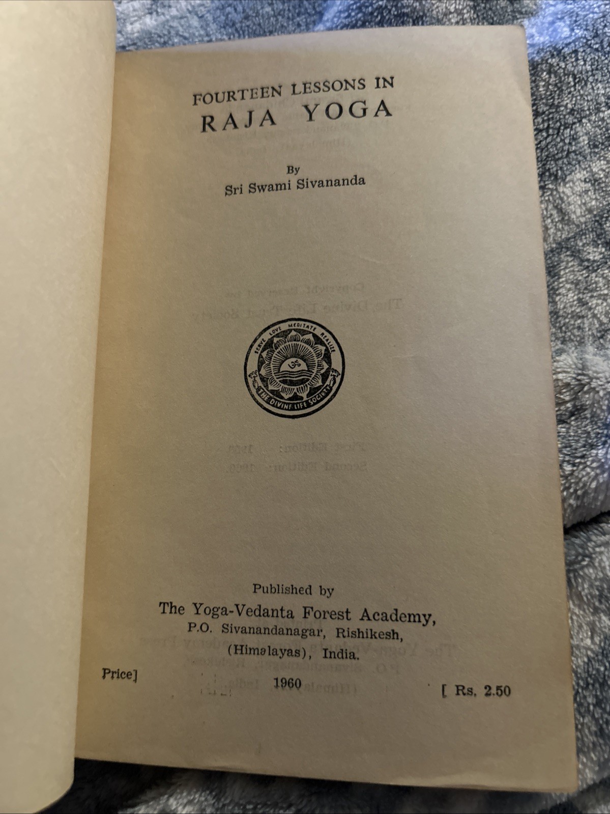 Fourteen Lessons In Raja Yoga by Swami Vivekananda 1960 Paperback
