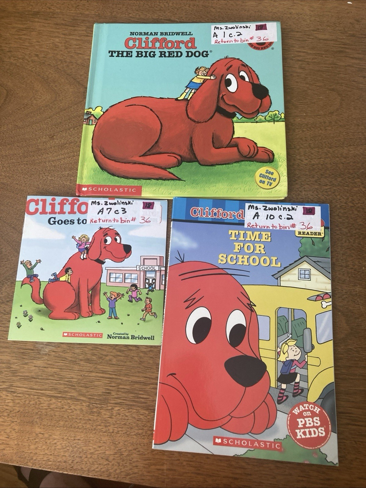 Clifford The Big Red Dog Children’s Book Scholastic Plus 2 Bonus Clifford Books