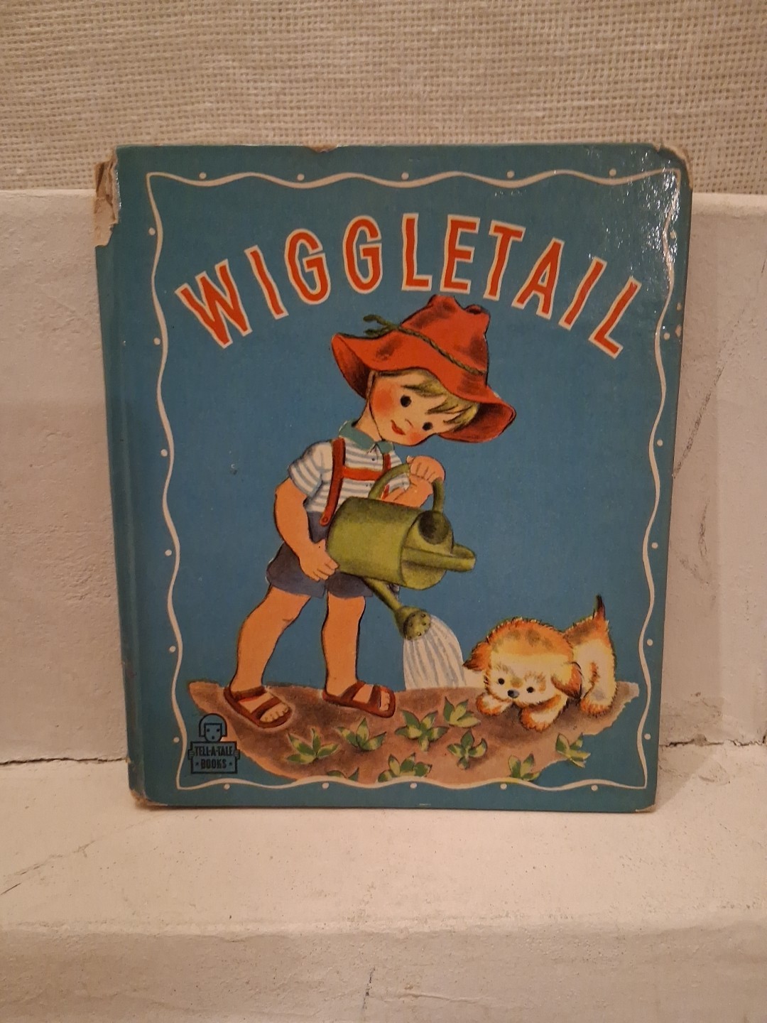 Wiggletail Story and Illus. by Charlie~ Whitman Tell-A-Tale Book ~ VTG 1944