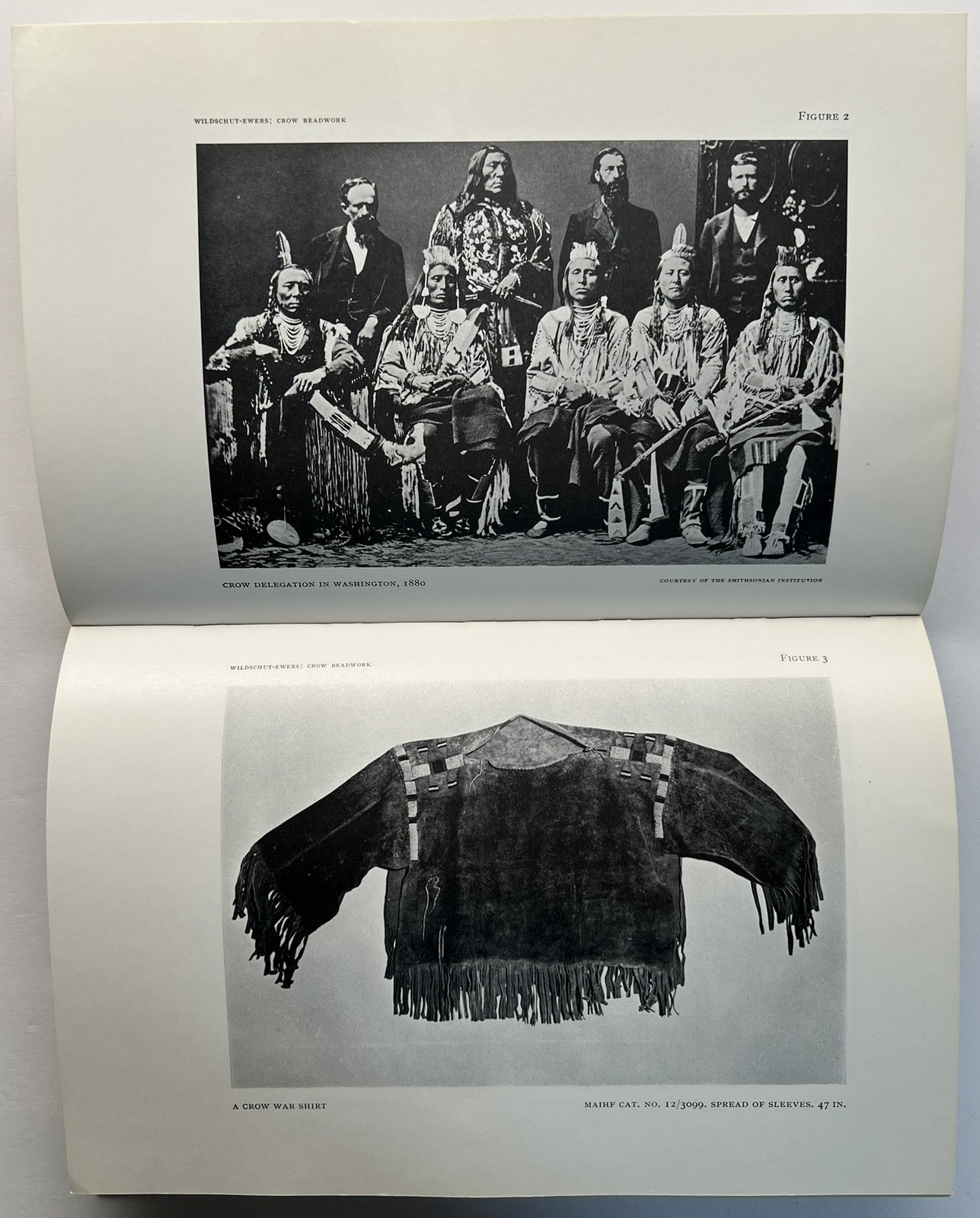 CROW INDIAN BEADWORK 1959 BOOK DESCRIPTIVE & HISTORICAL STUDY WILDSCHUT & EWERS