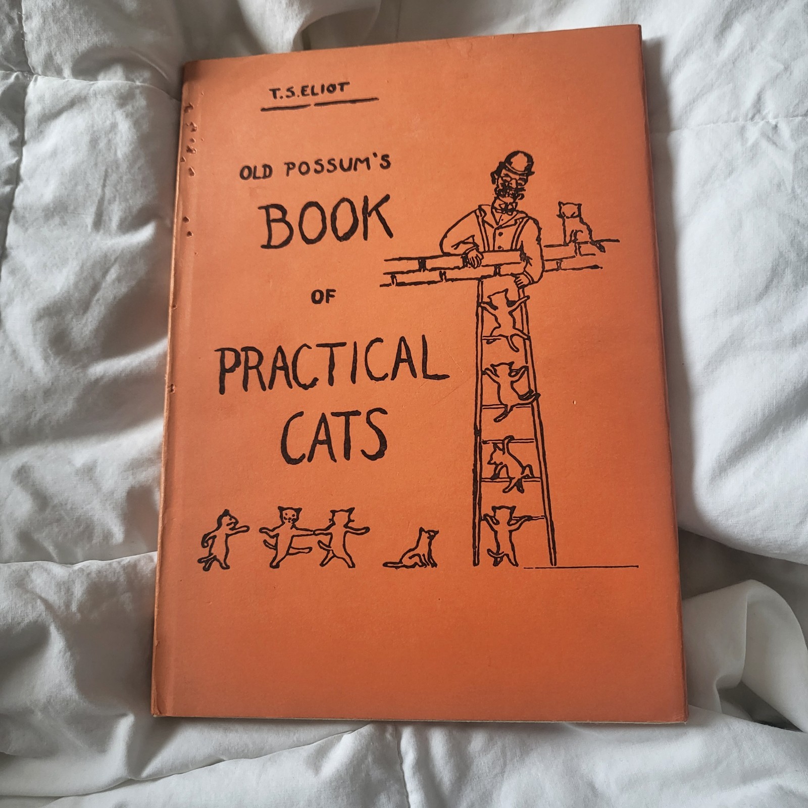 First U.S. Edition of T.S. Eliot’s „Old Possum’s Book of Practical Cats“ 1939