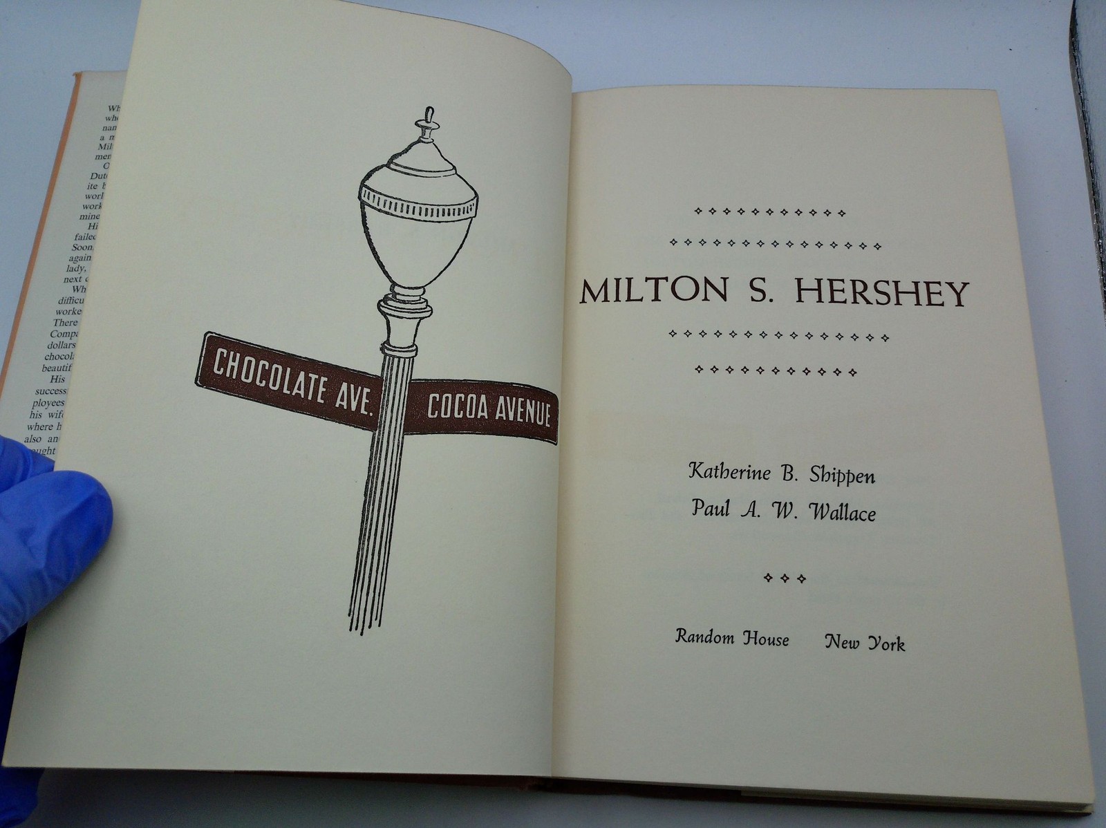 Milton S. Hershey 1959 First Printing Katherine B Shippen Paul A W Wallace DJ
