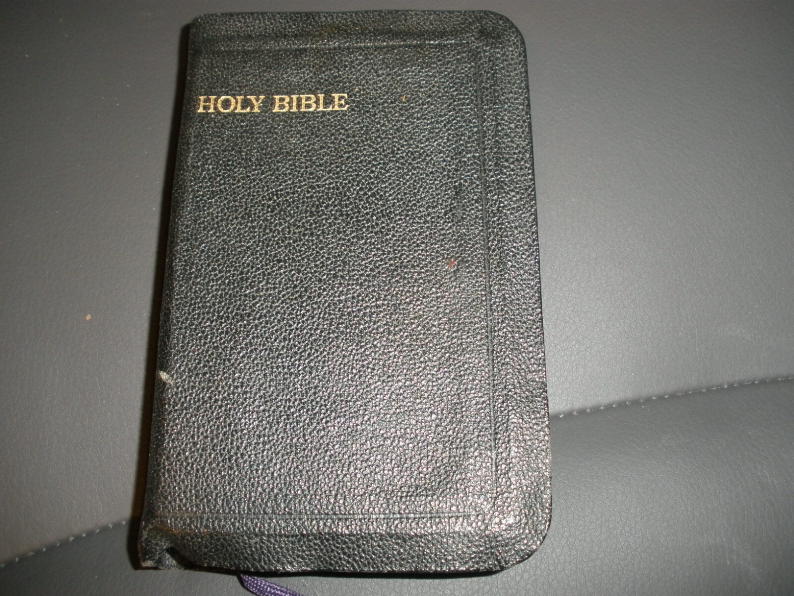 The Holy Bible KJV Vintage London New York Collins Press Black 4″ x 6.25″