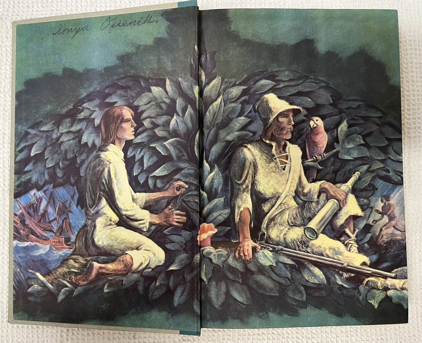Robinson Crusoe (Illustrated Junior Library) – Hardcover – Box – Vintage 1946