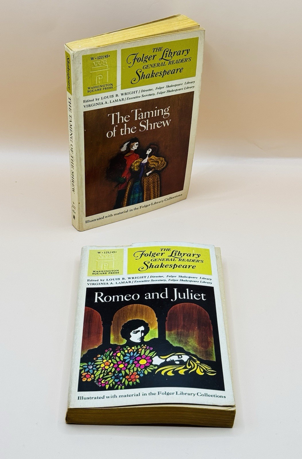 Vintage Pair Of Folger Library Shakespeare General Reader’s Classic Novels