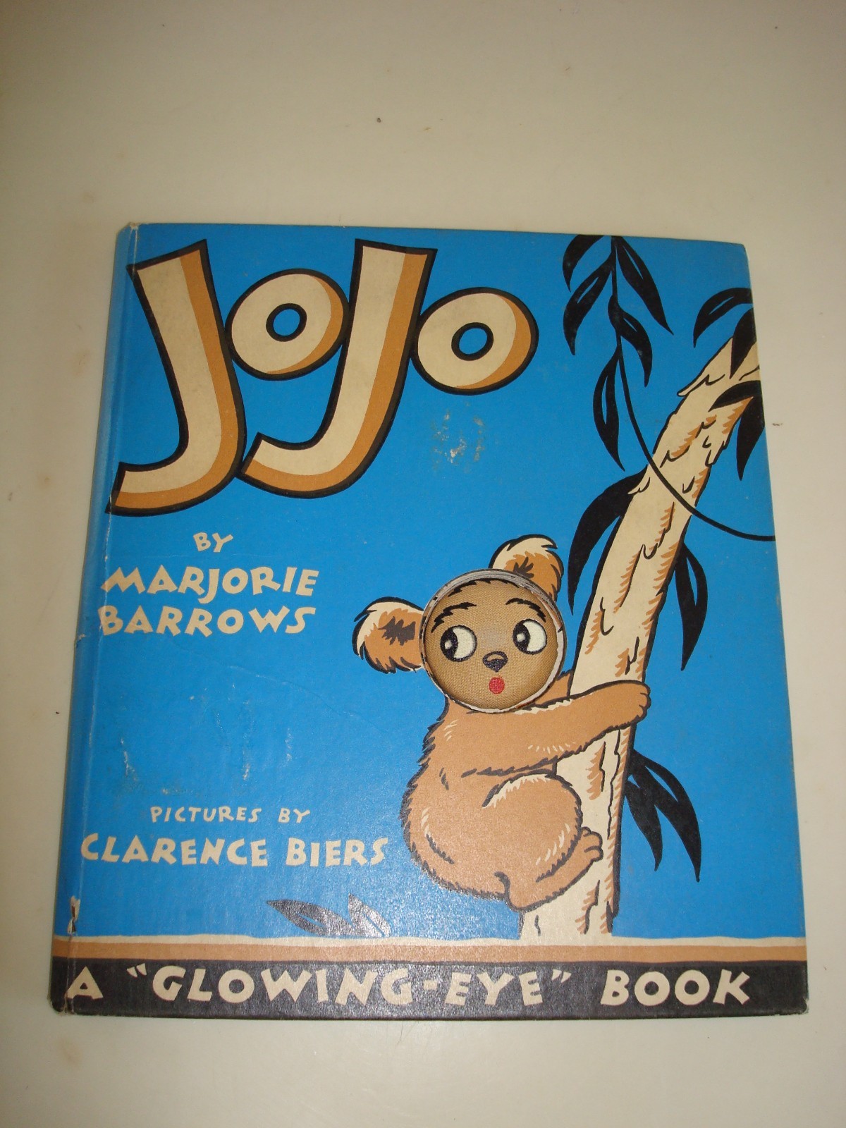 1946 JOJO by Marjorie Barrows A Glowing Eye Hardback Book