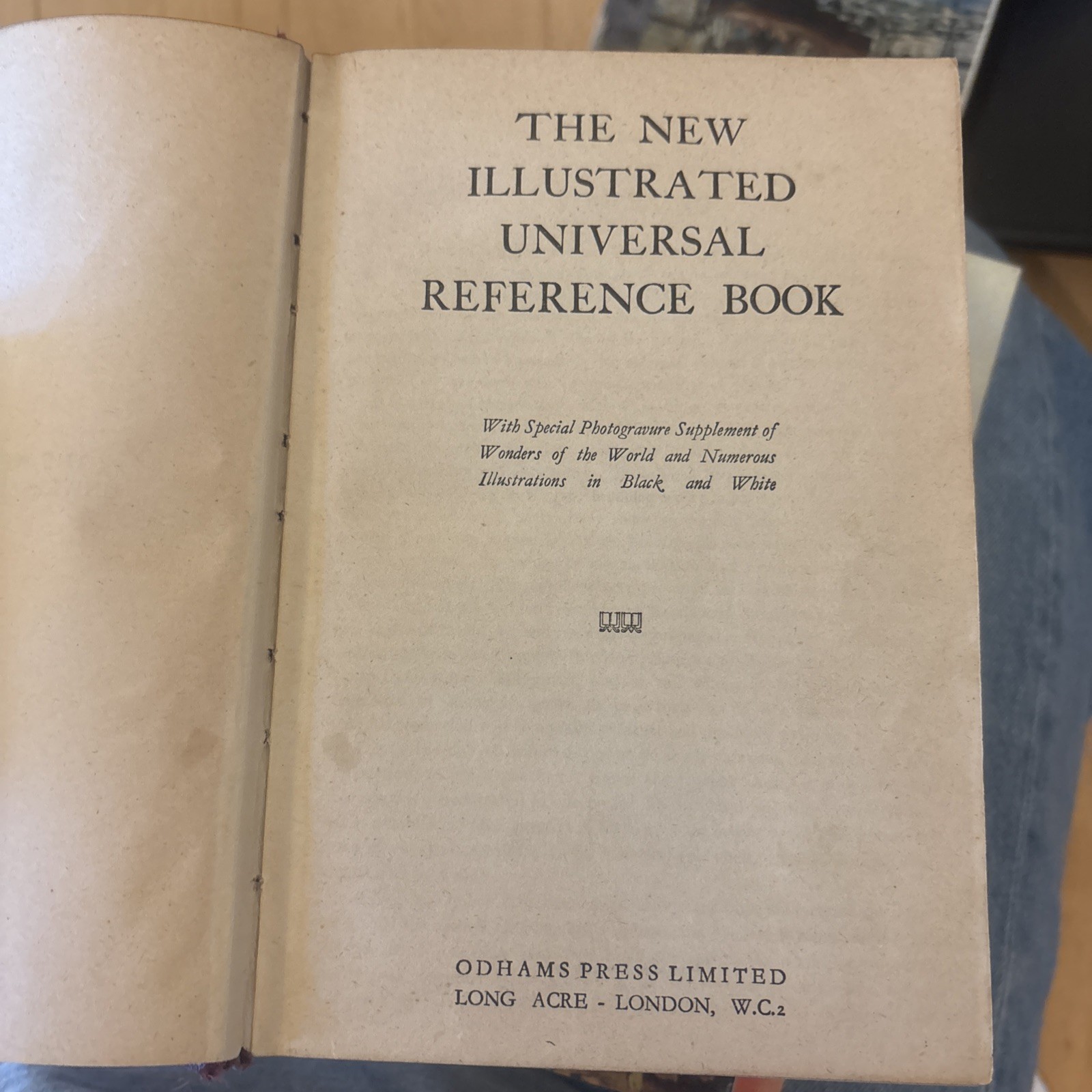 1933 The New Illustrated Universal Reference Book 1st Edition Odhams Press Ltd