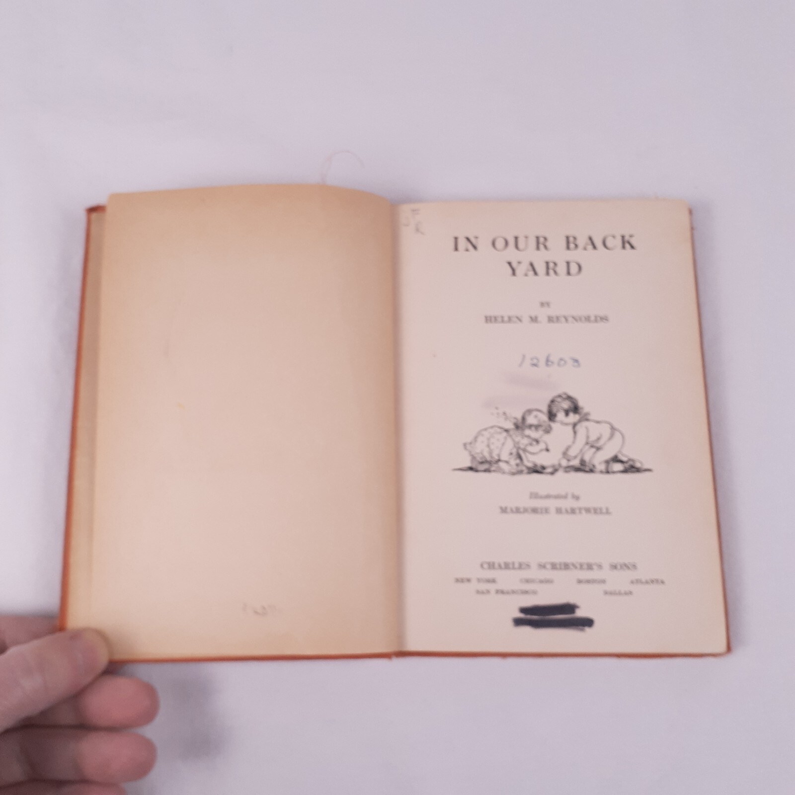 In Our Back Yard Helen Reynolds Hardback Book 1934 First Edition Acceptable