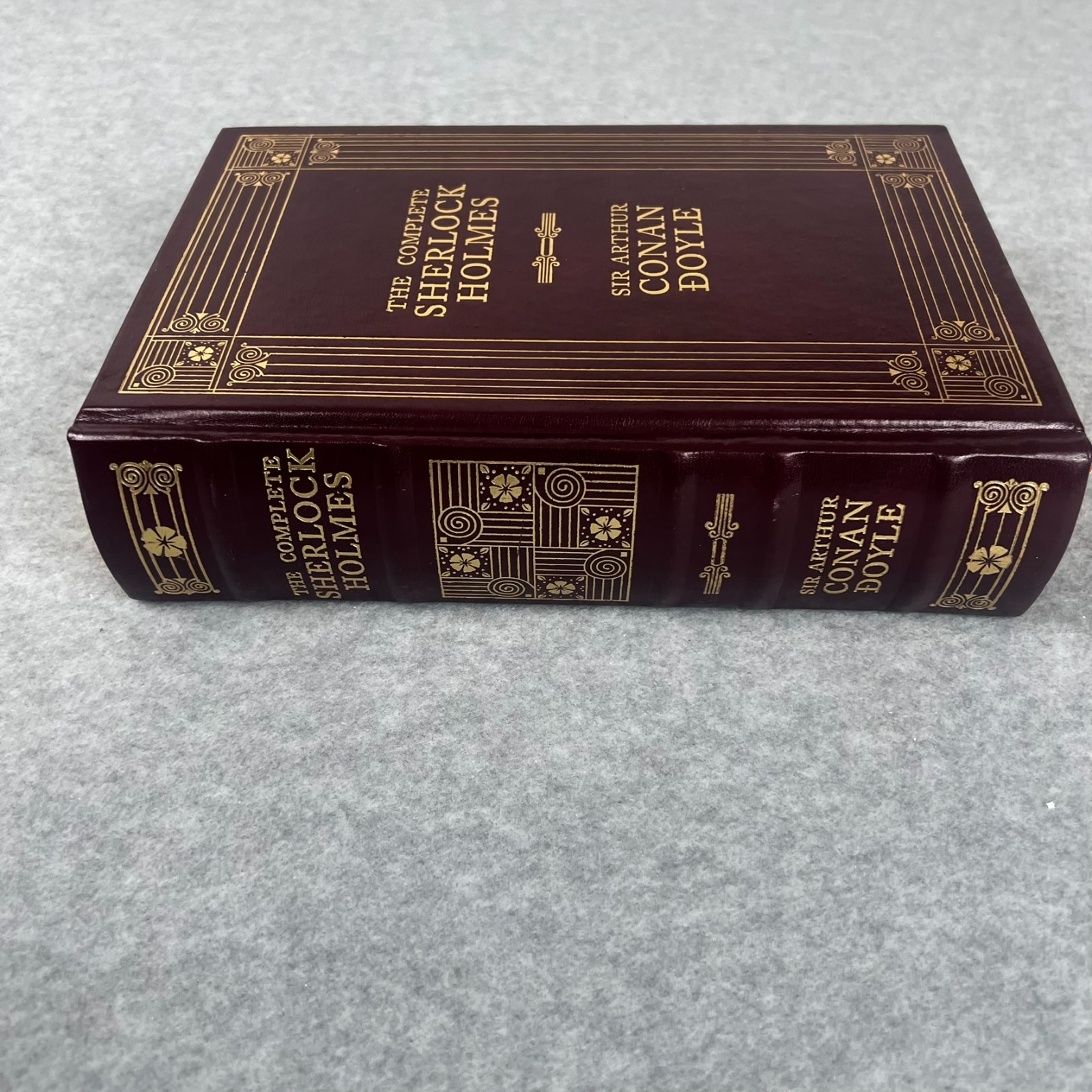 The Complete Sherlock Holmes Barnes & Noble Leather Decorative Book