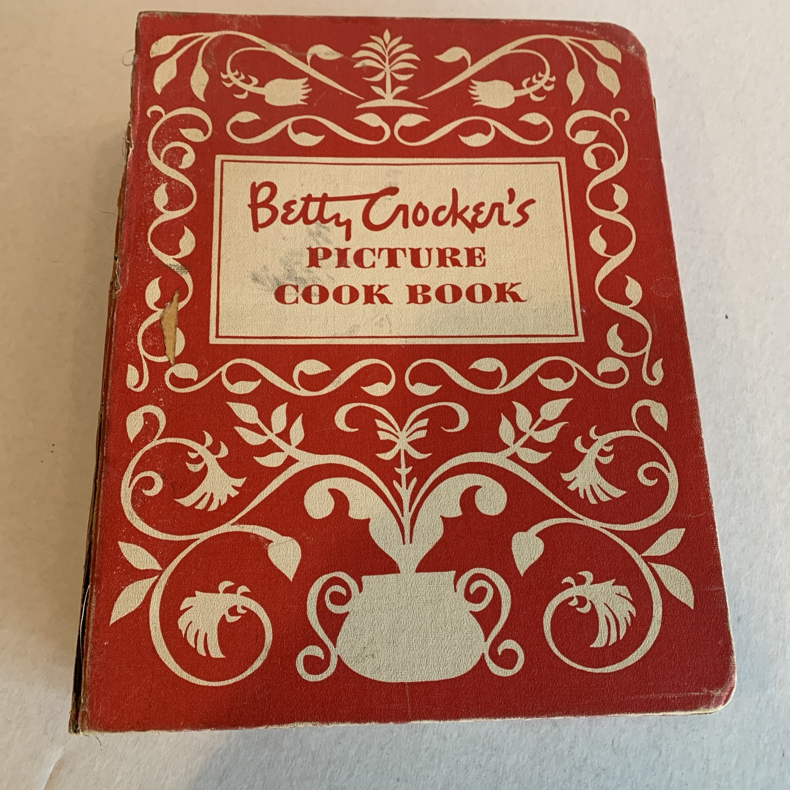 Vtg Betty Crocker’s Picture Cook Book Red Floral Ring Binder McGraw-Hill 1950s