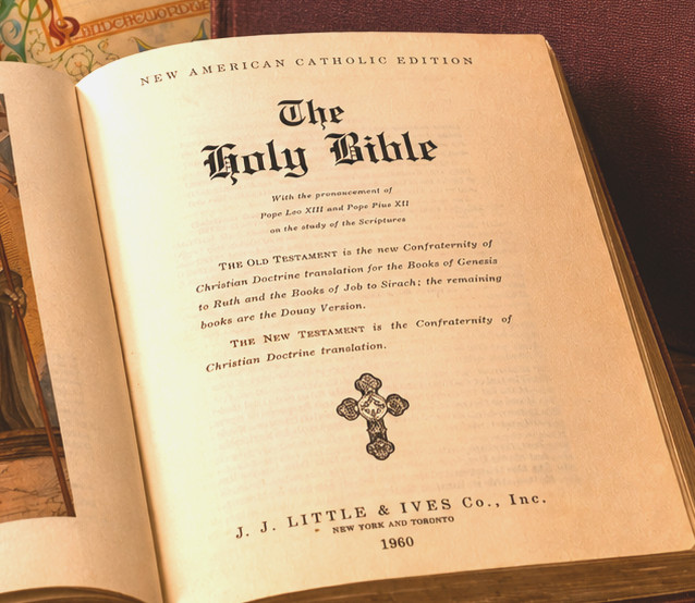 THE HOLY BIBLE 1960 American Catholic Edition New York J.J. Little & Ives Co.