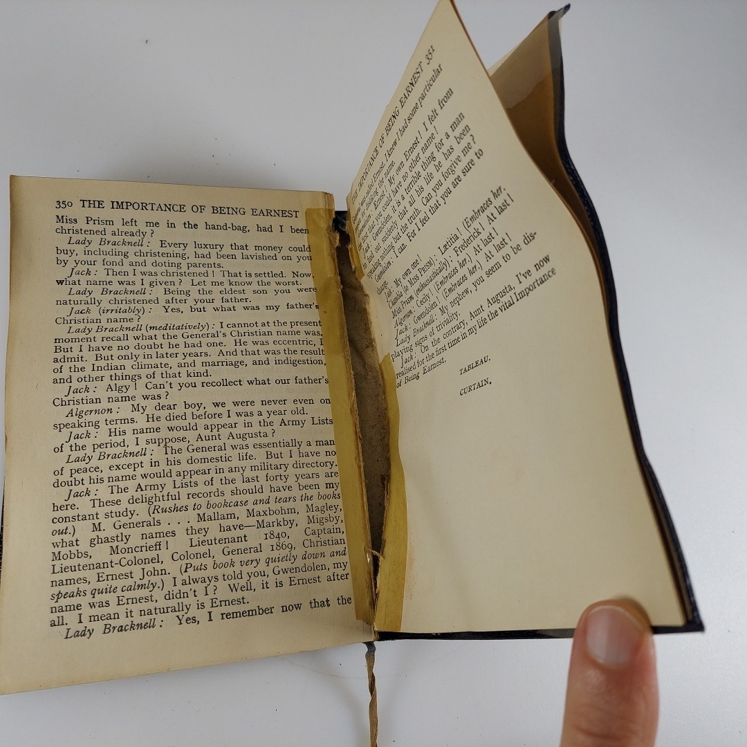 Plays Oscar Wilde Collin’s Clear Type Press Illustrated Blue Leather