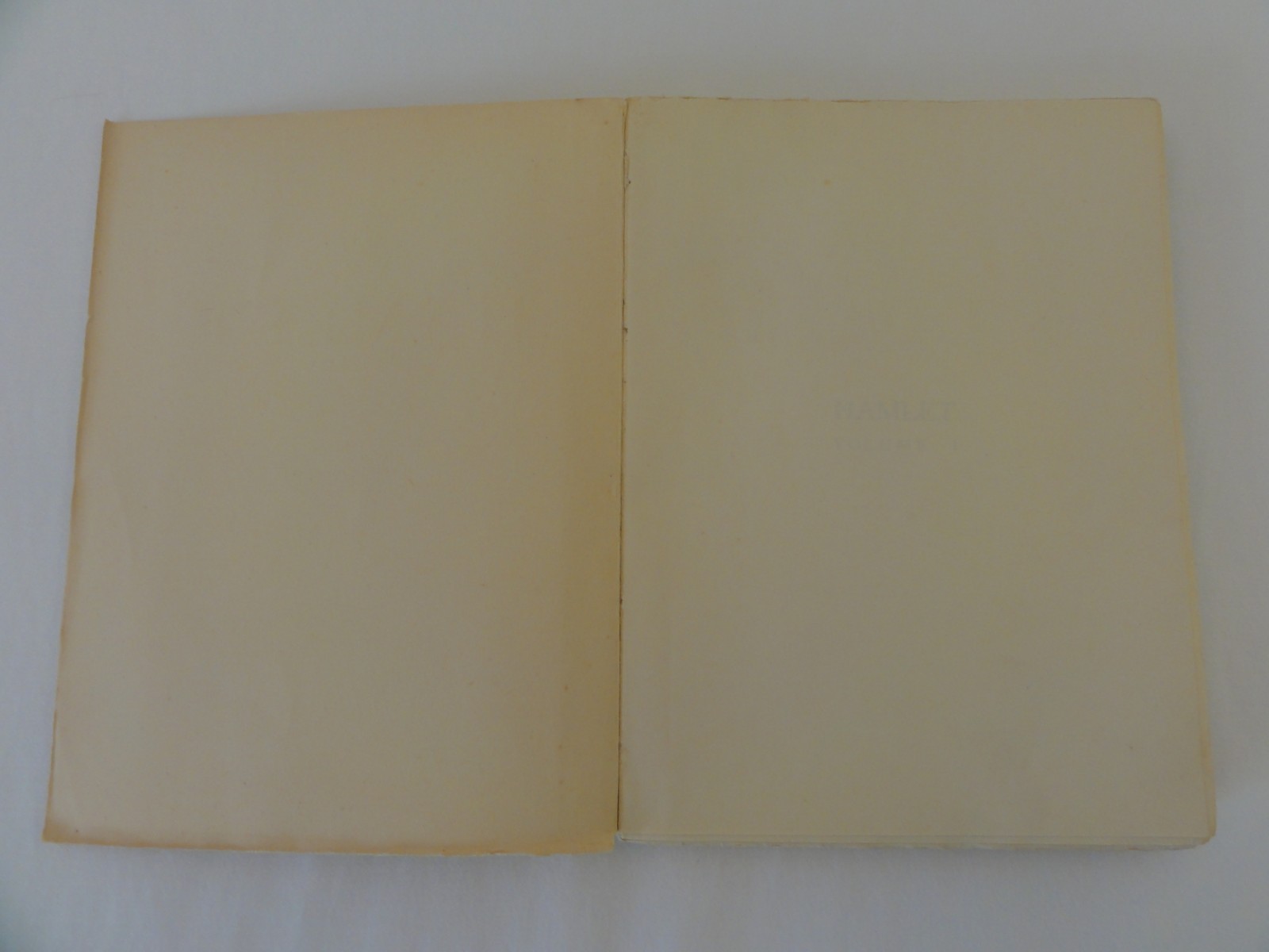 „HAMLET“ by HENRY MILLER & MICHAEL FRANKEL – VERY RARE – CARREFOUR 1939