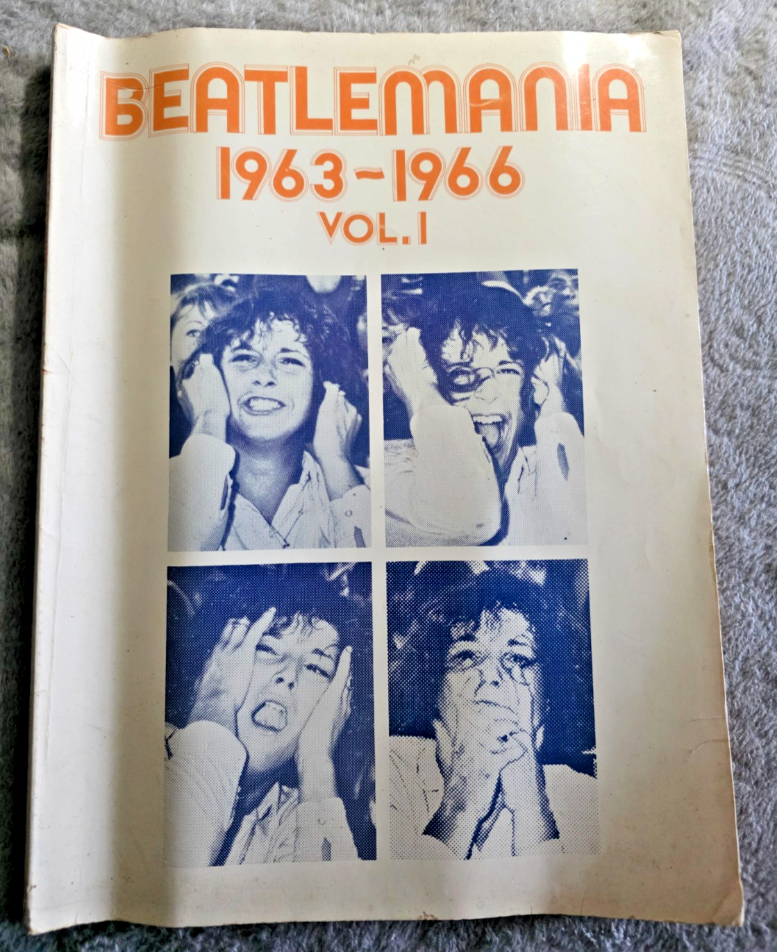 Beatlemania 1963-1966 Vol 1 Beatles Songbook Hal Leonard 1986 Piano Vocal Guitar