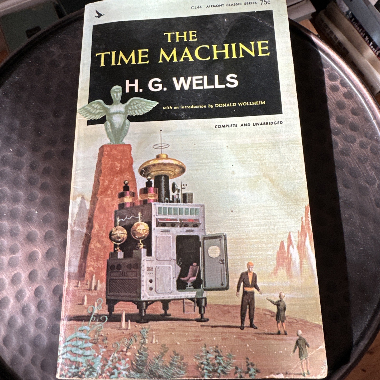 The Time Machine HG Wells Vintage PB 1964