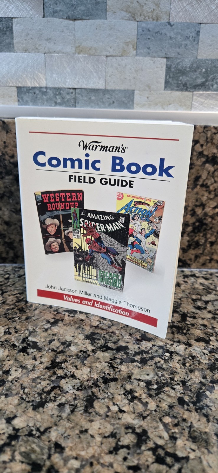 WARMAN’S COMIC BOOK FIELD GUIDE: Values And Identification (2004, Krause)