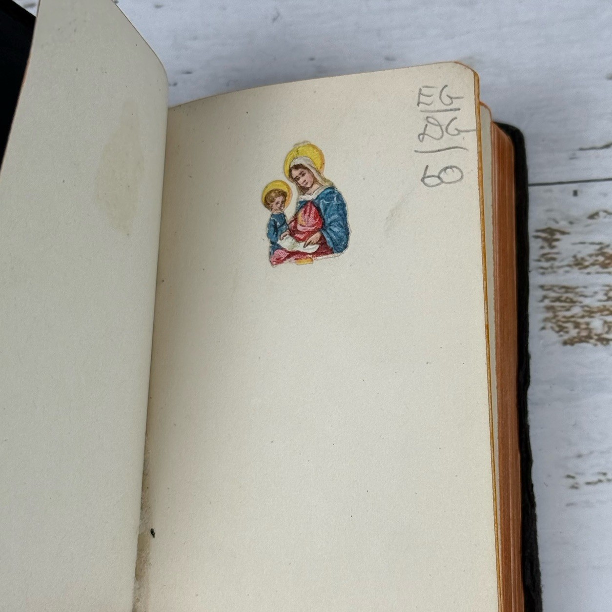 Rare Catholic’s Pocket Manual Embossed Cover 1939 Catholic Book Pub. Gold Edges