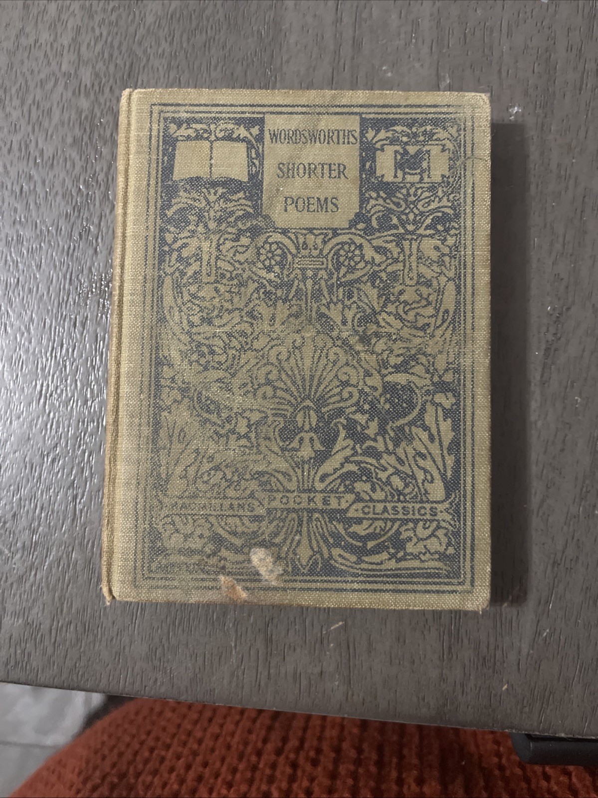 Wordsworth’s Shorter Poems hardback book