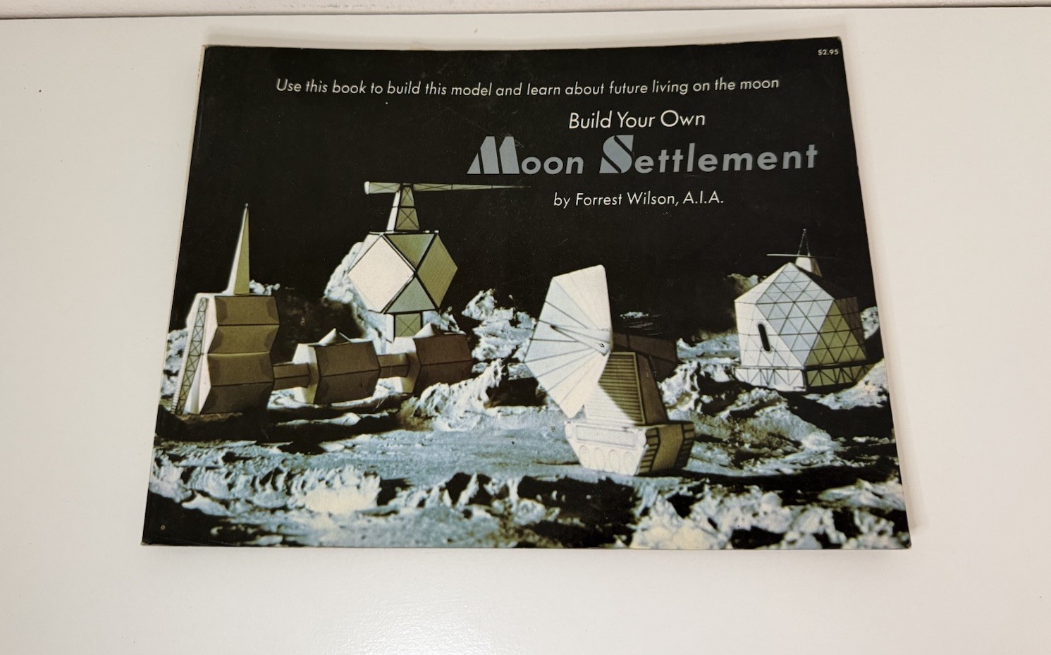 1973 First Edition Build Your Own Moon Settlement (some missing) Artemis Moon