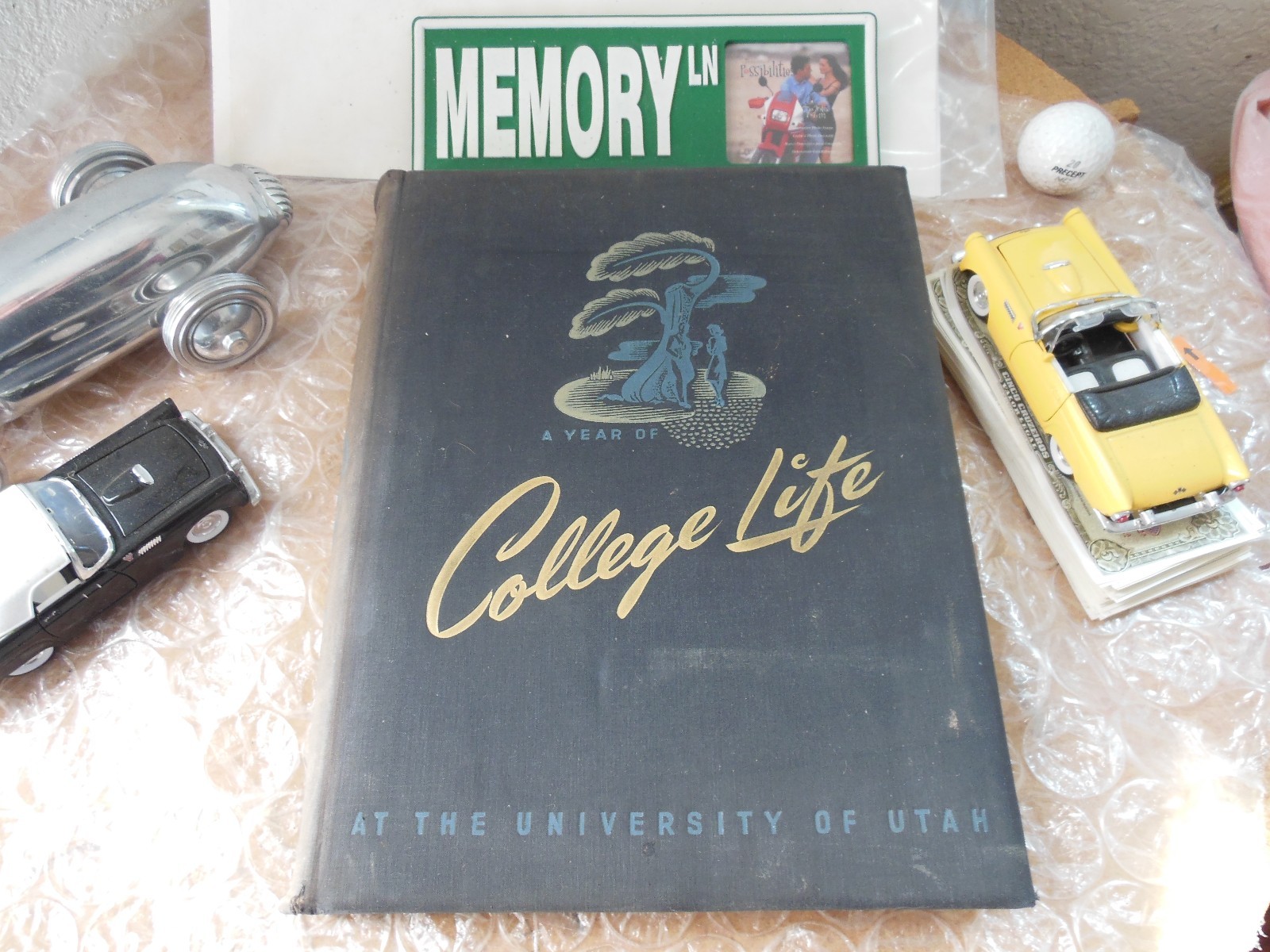 ORIGINAL 1942 UNIVERSITY OF UTAH YEARBOOK/ANNUAL/JOURNAL/SALT LAKE CITY, UTAH