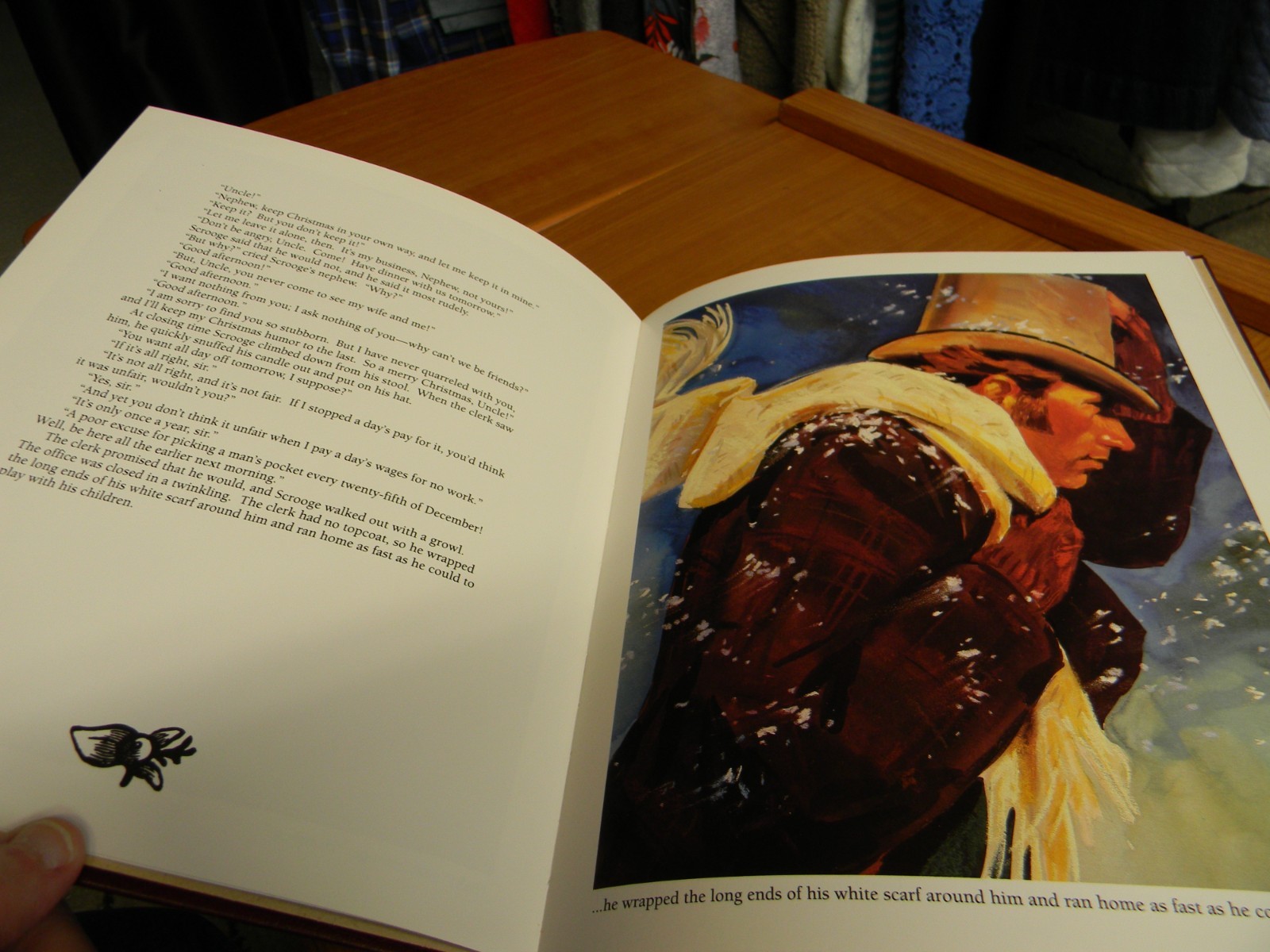 Vintage – A Christmas Carol Hallmark Leatherette Book Illustrated Vintage 1995