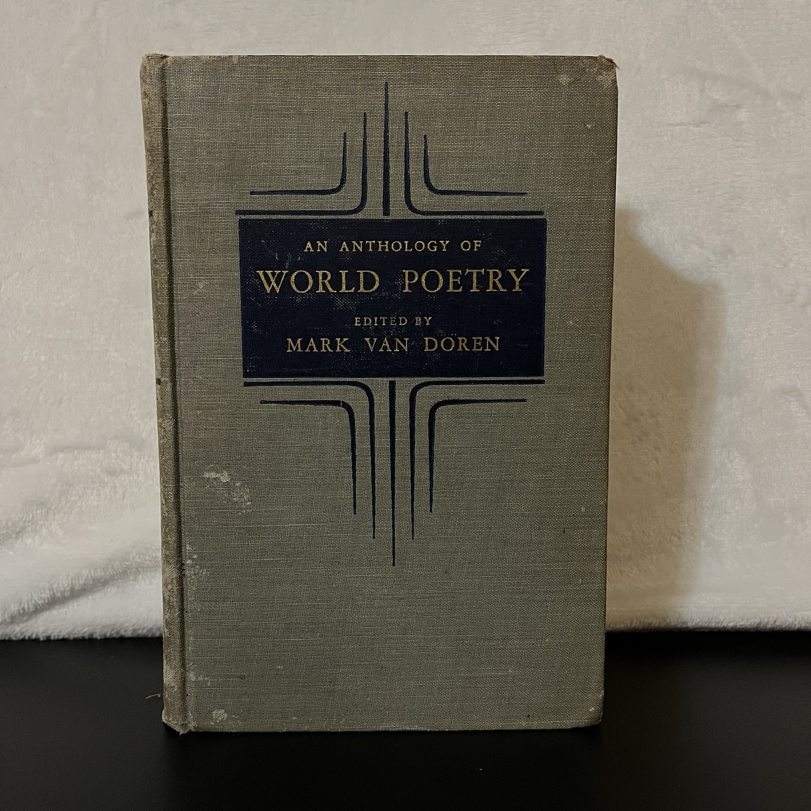Book An Anthology of World Poetry Edited by Mark Van Doren NY 1936 ENLARGED Ed