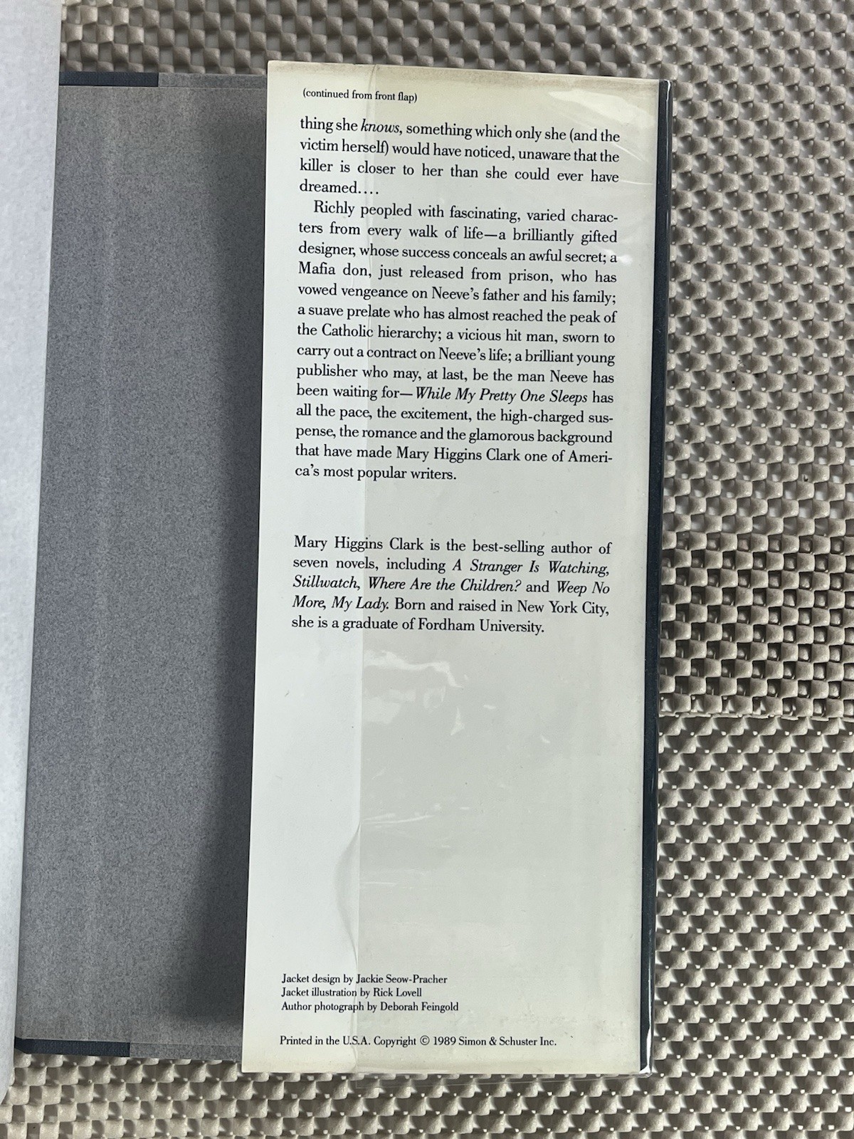 Signed First Edition ~ While My Pretty One Sleeps ~ Mary Higgins Clark 1989 HC D
