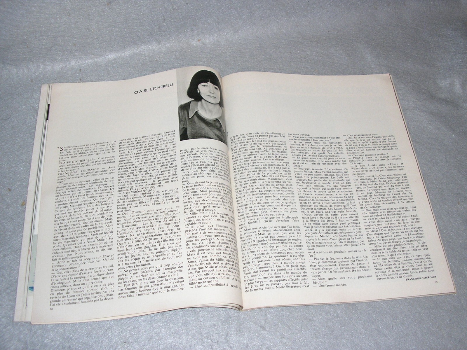 Vintage Women’s Fashion Book ELLE Magazine French Haute Couture Beauty Oct. 1978