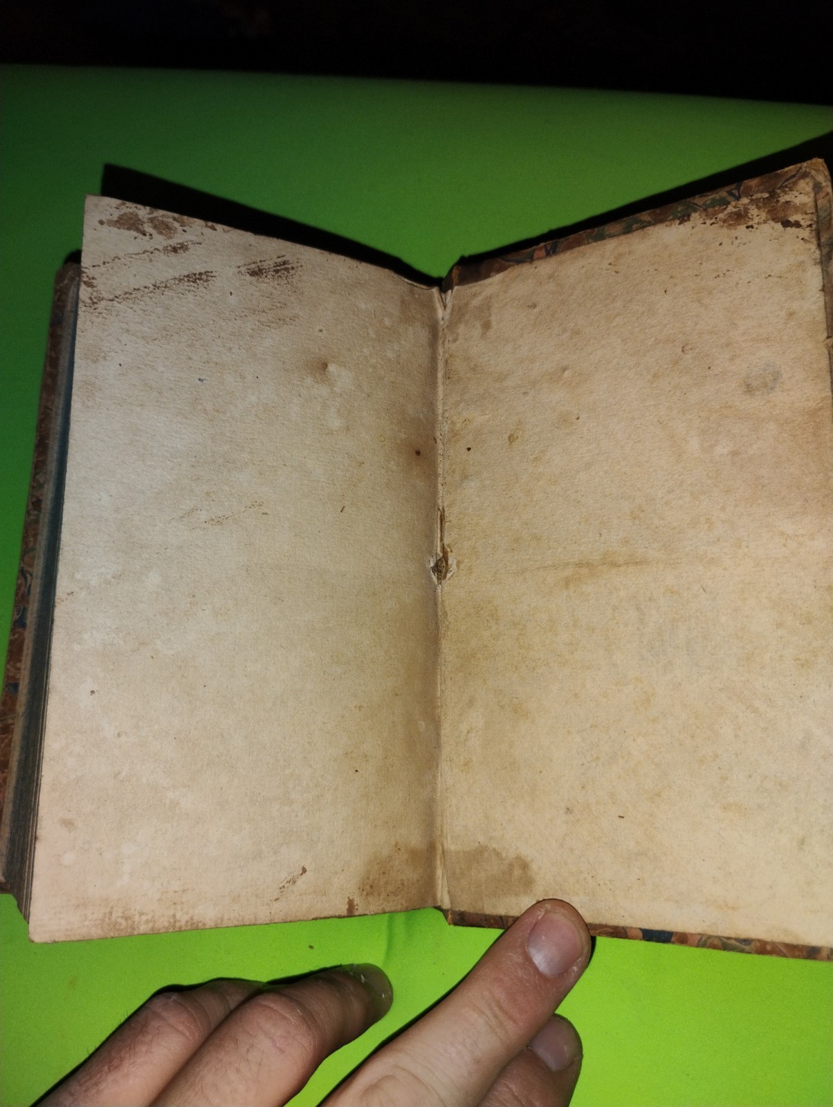 1768 First Edition, „Collection Complette Des œuvres“ de Mr. de Voltaire, Vol. 5