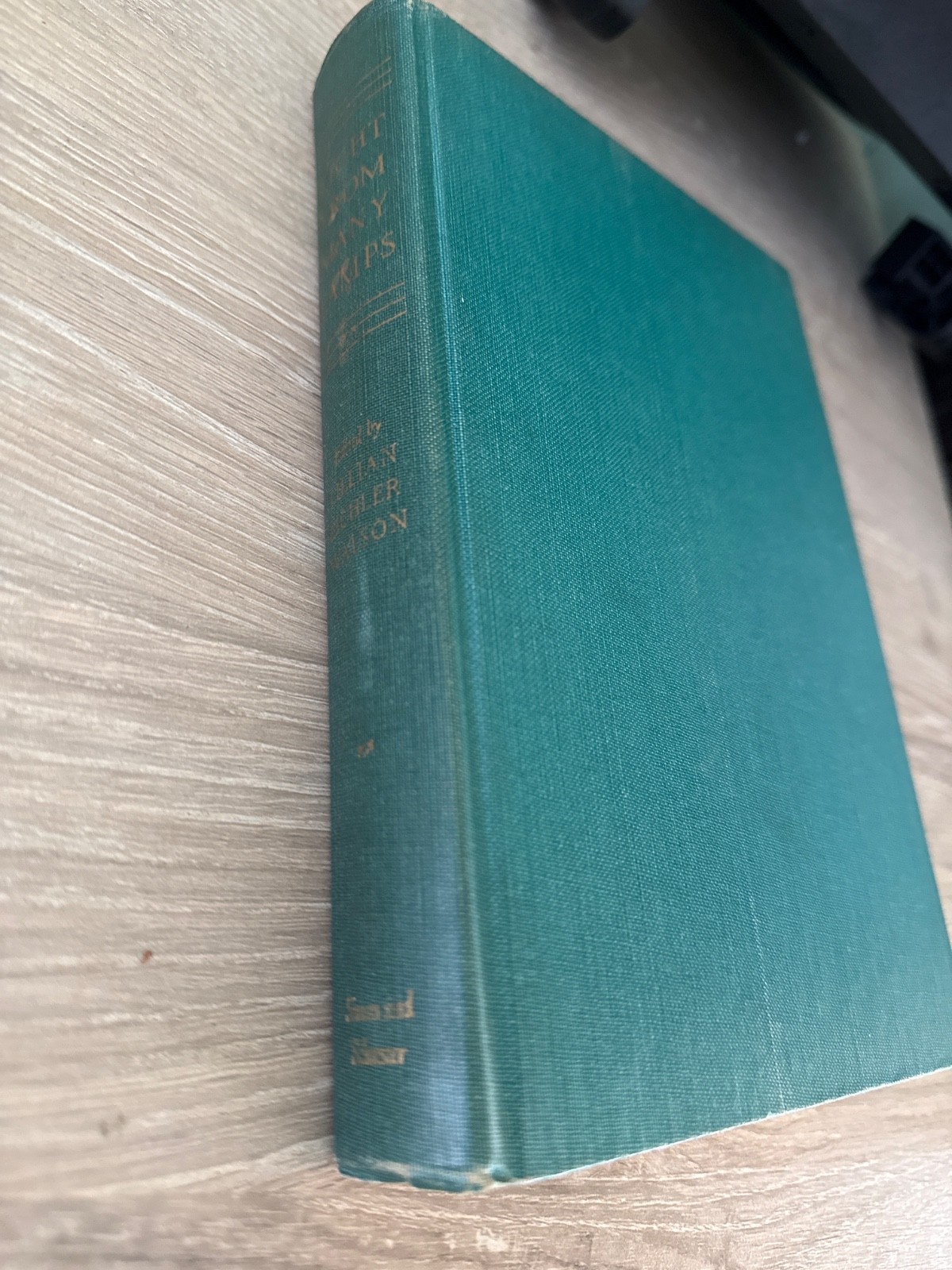 Light From Many Lamps Edited by Lillian Eichler Watson~ Vintage 1951 HC