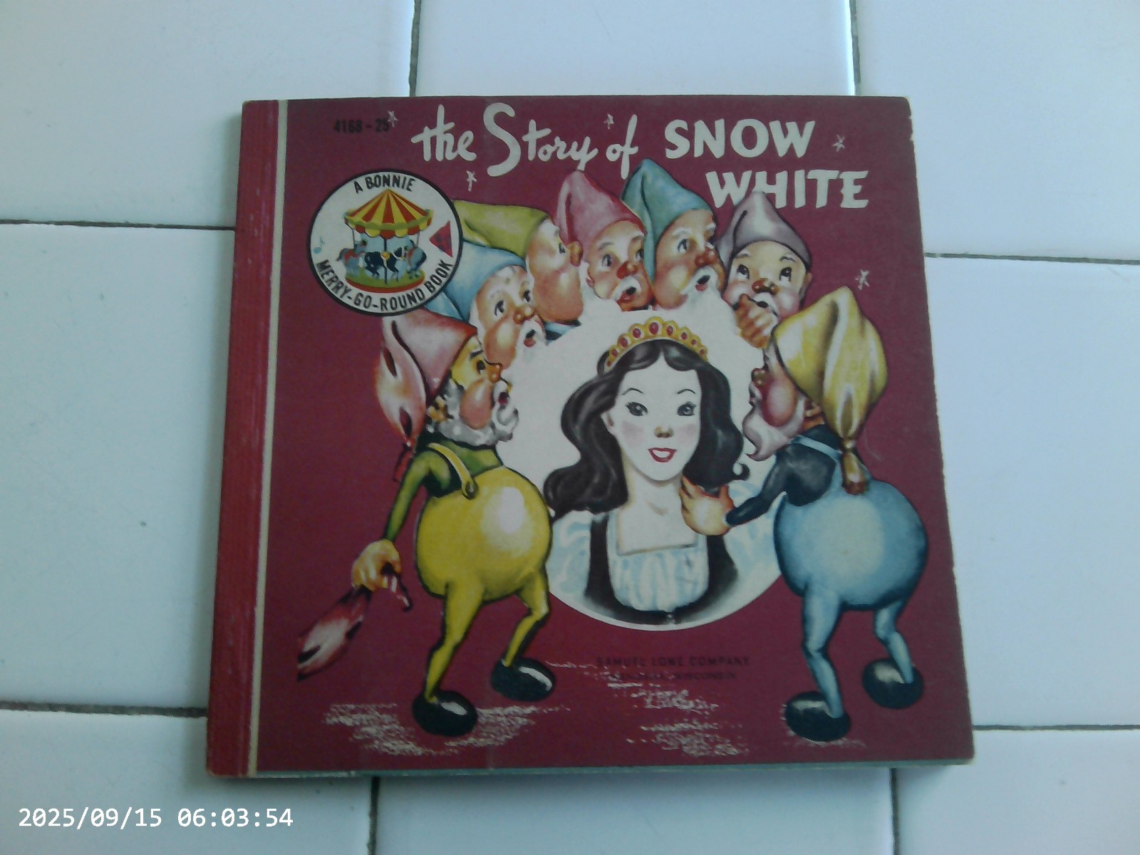 Snow White, A Bonnie Merry-Go-Round Book,1951(VINTAGE POP-UP Book)