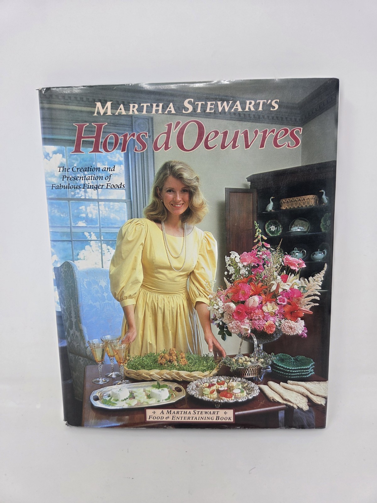 Martha Stewart’s Hors d’Oeuvres Hardcover Dust Jacket Food & Entertaining 1984