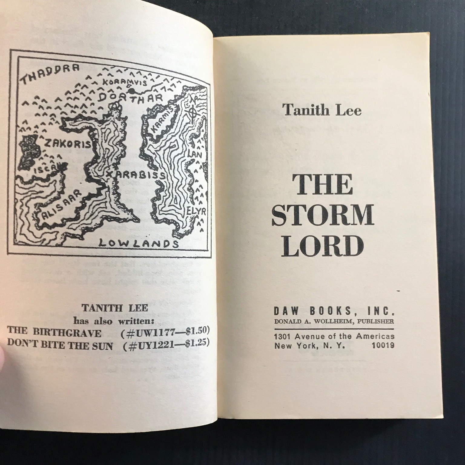 The Storm Lord Tanith Lee First Printing 1976 Daw Books Fantasy Sci-Fi Map