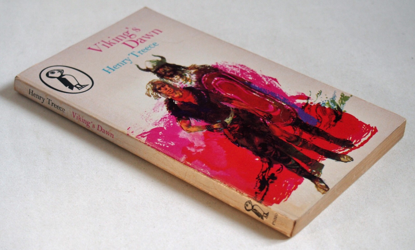 HENRY TREECE / VIKING’S DAWN / PAPERBACK / FIRST PUFFIN BOOKS EDITION 1967