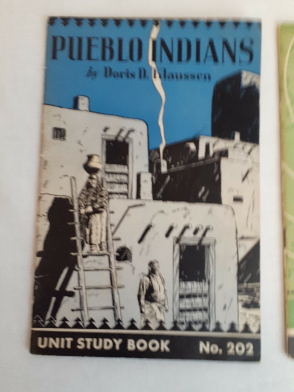 2 Unit Study Book Early Explorers Pueblo Indians Doris D. Klaussen Children’s